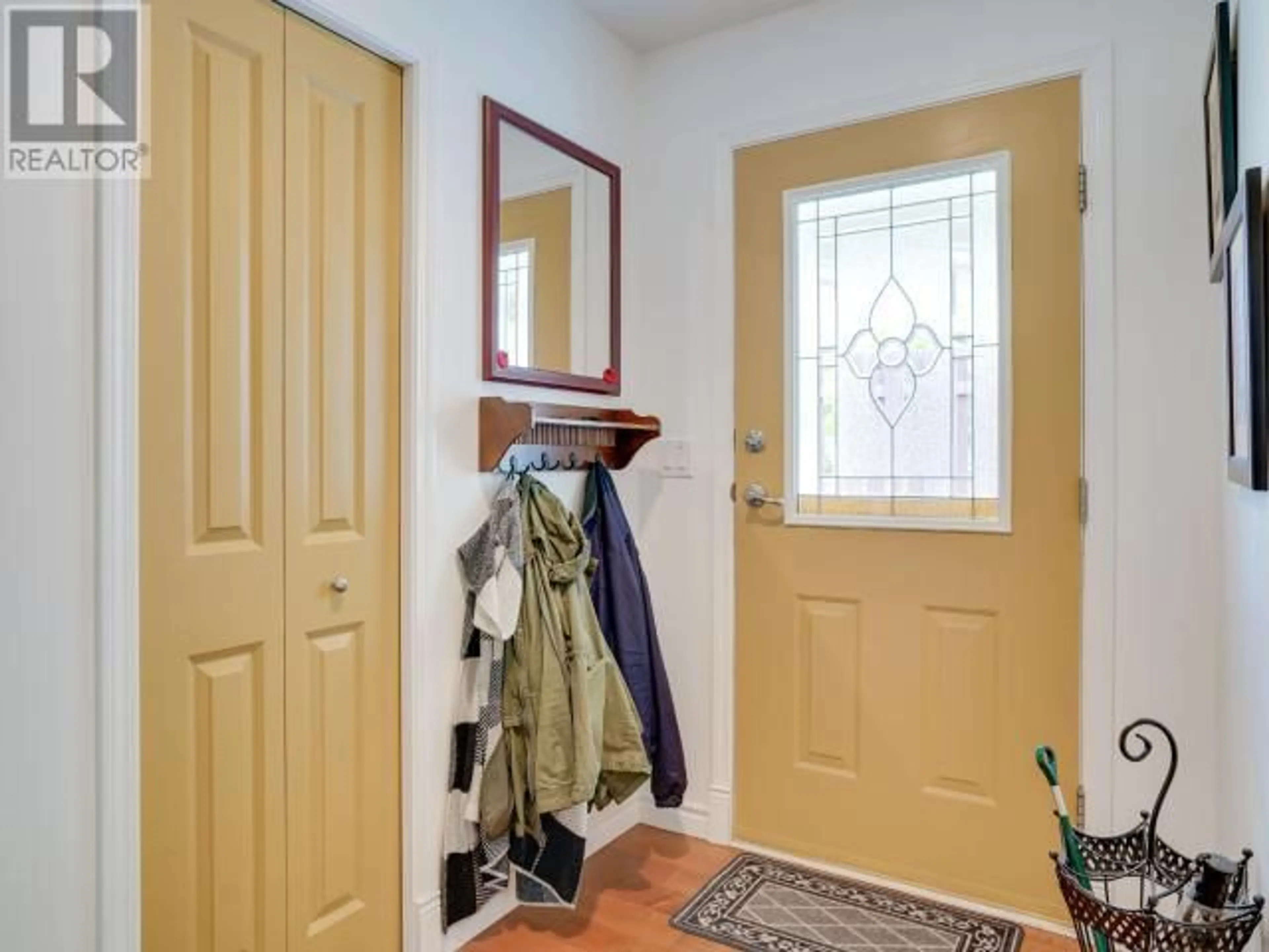 Indoor entryway for 24 - 4415 MANSON AVE, Powell River British Columbia V8A0A5