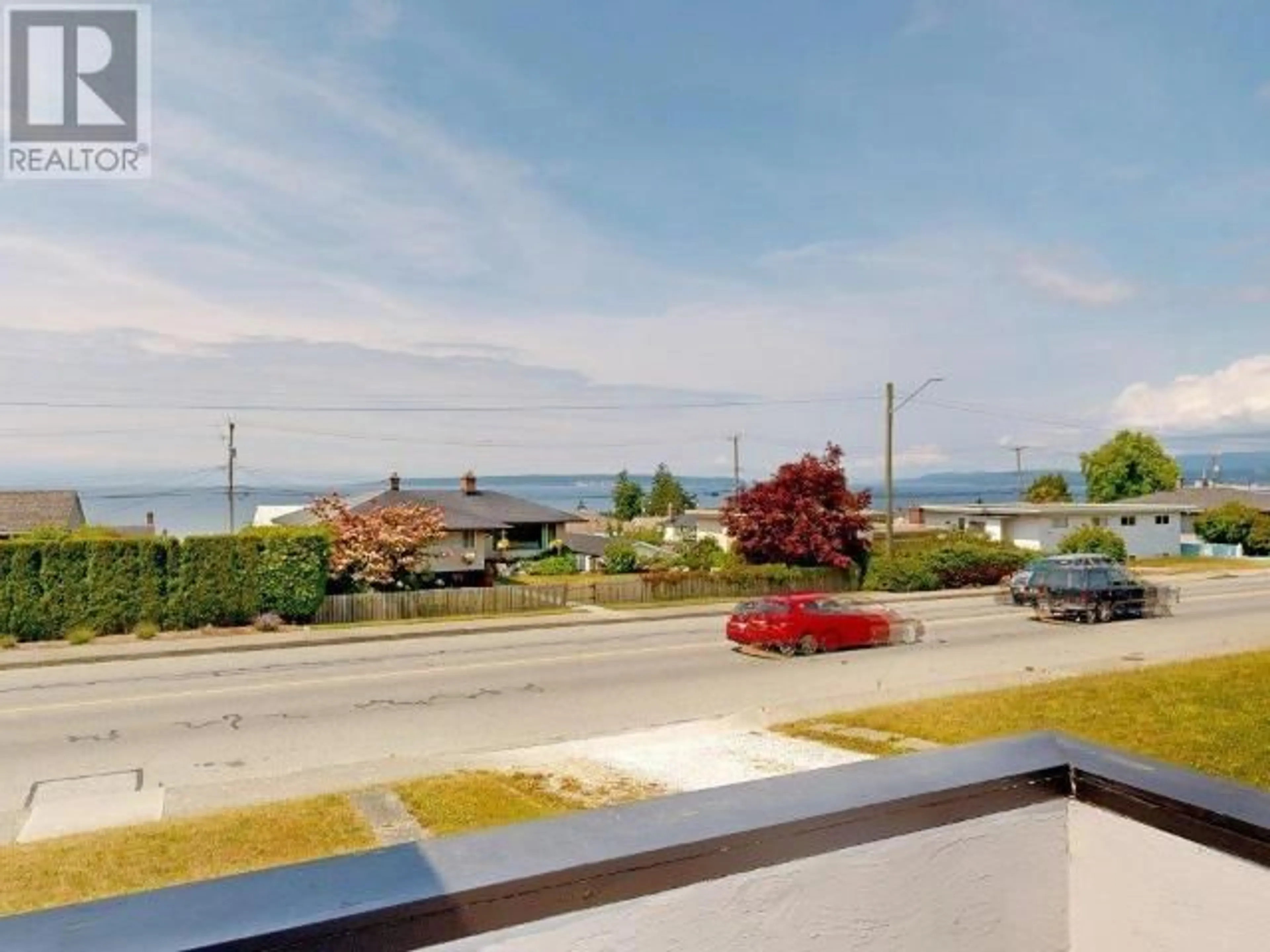 Patio, water/lake/river/ocean view for 3912 JOYCE AVE, Powell River British Columbia V8A2Z3