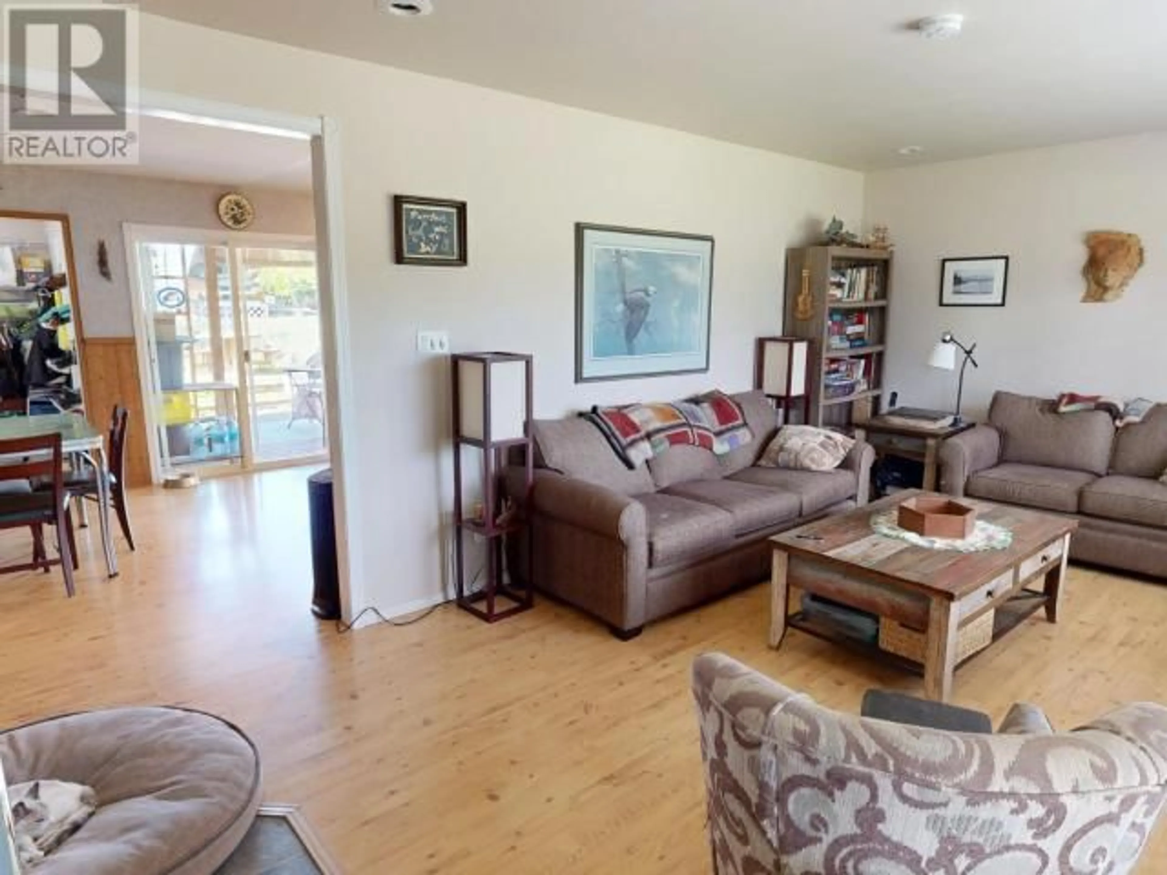 Living room with furniture, wood/laminate floor for 4769 BALSAM STREET, Texada Island British Columbia