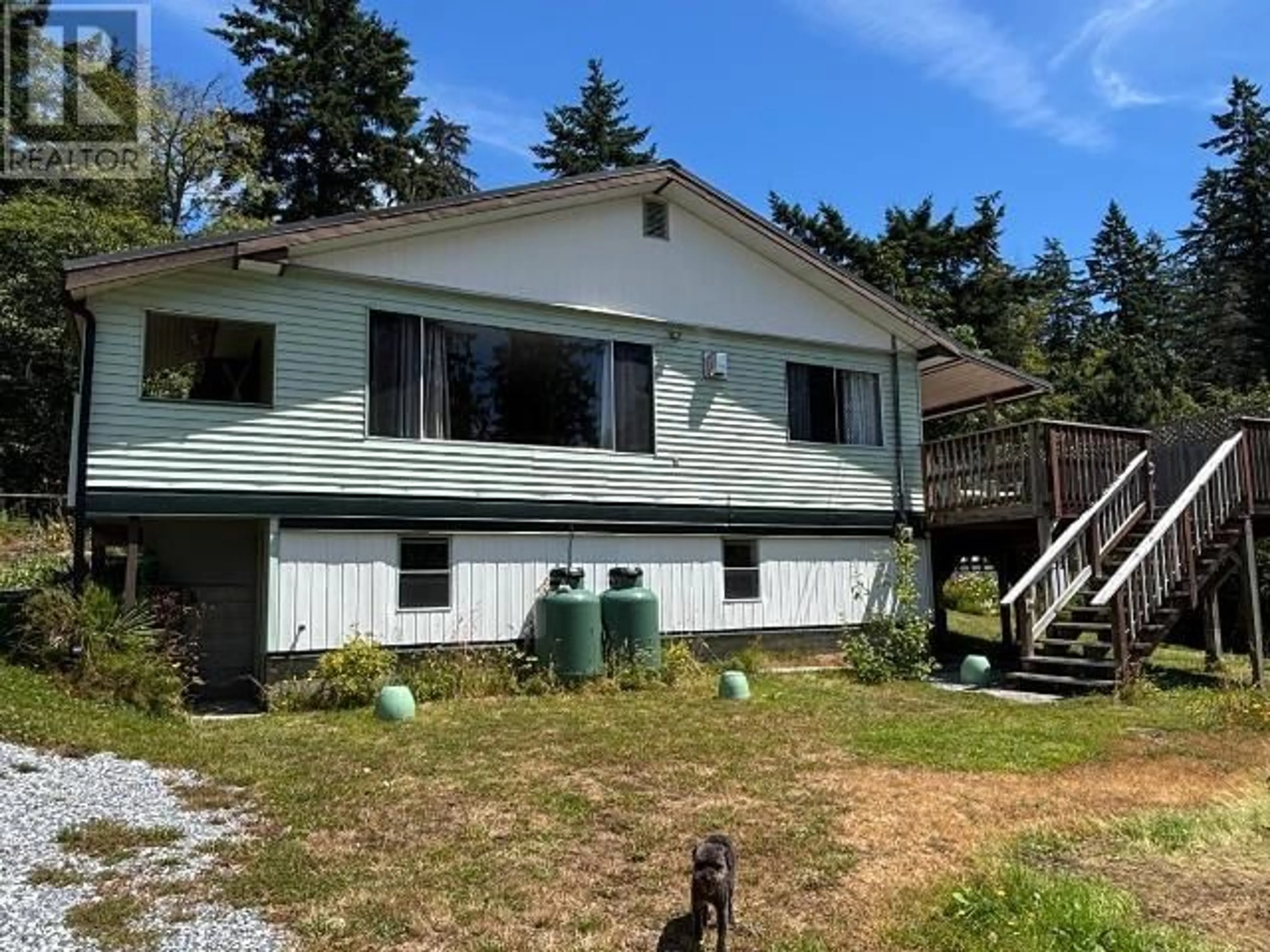 Home with vinyl exterior material, unknown for 5843 GILLIES BAY RD, Texada Island British Columbia V0N3K0