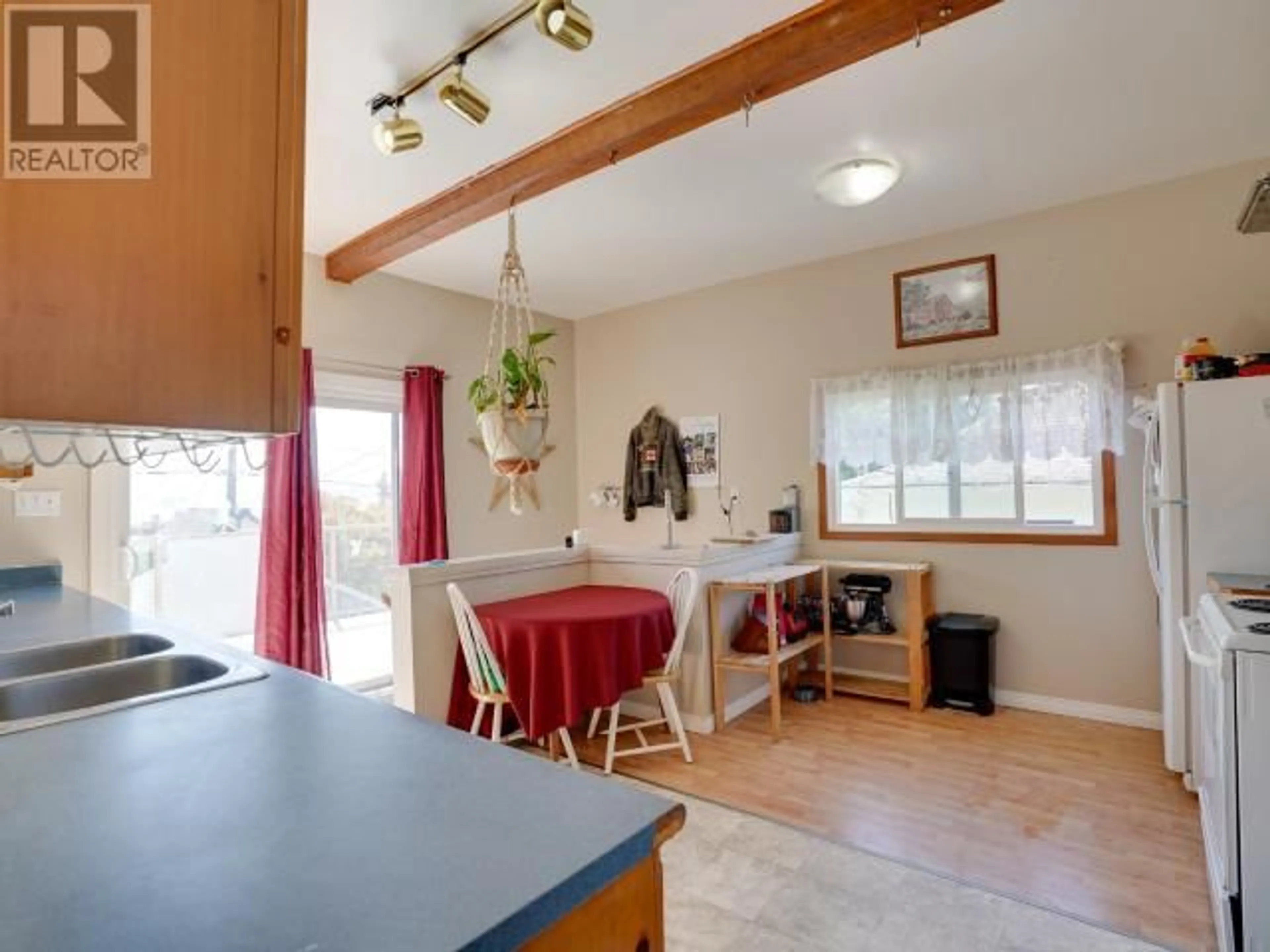 Unknown for 6304 POPLAR STREET, Powell River British Columbia V8A4L2