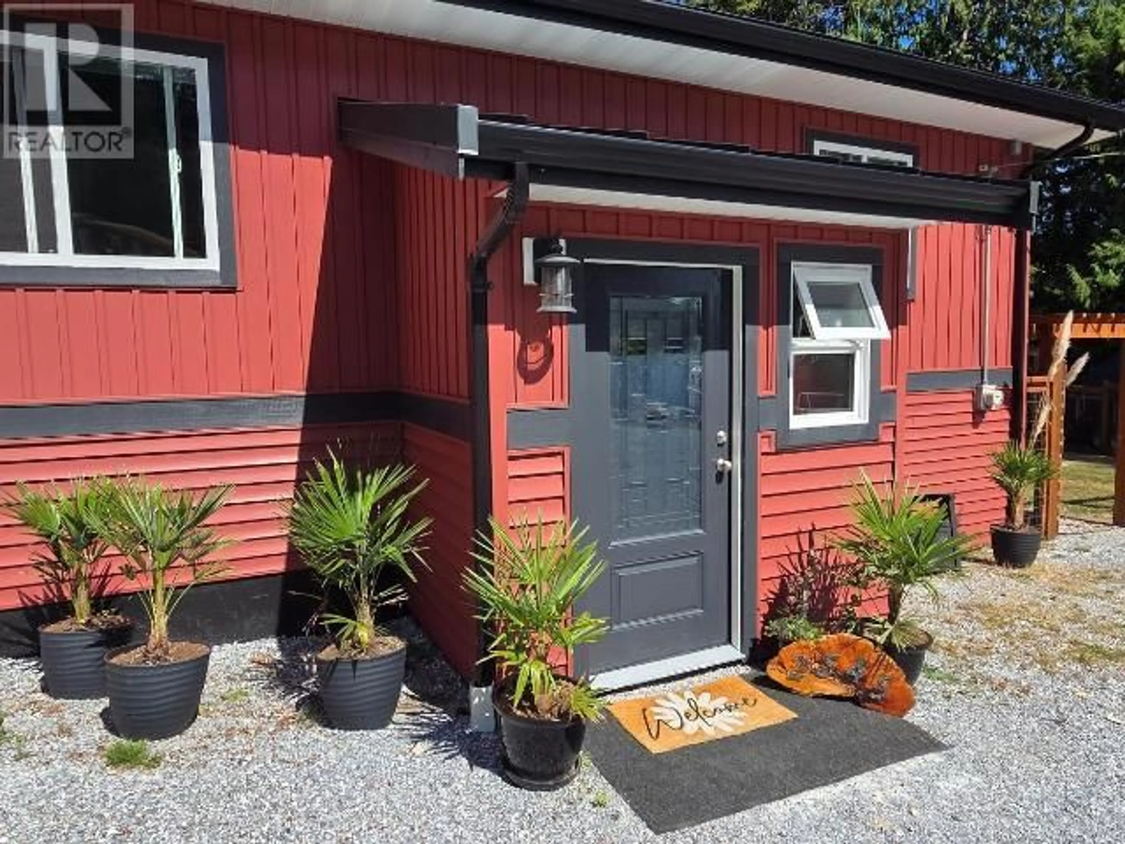 Unknown for 2545 SMELTER AVE, Texada Island British Columbia