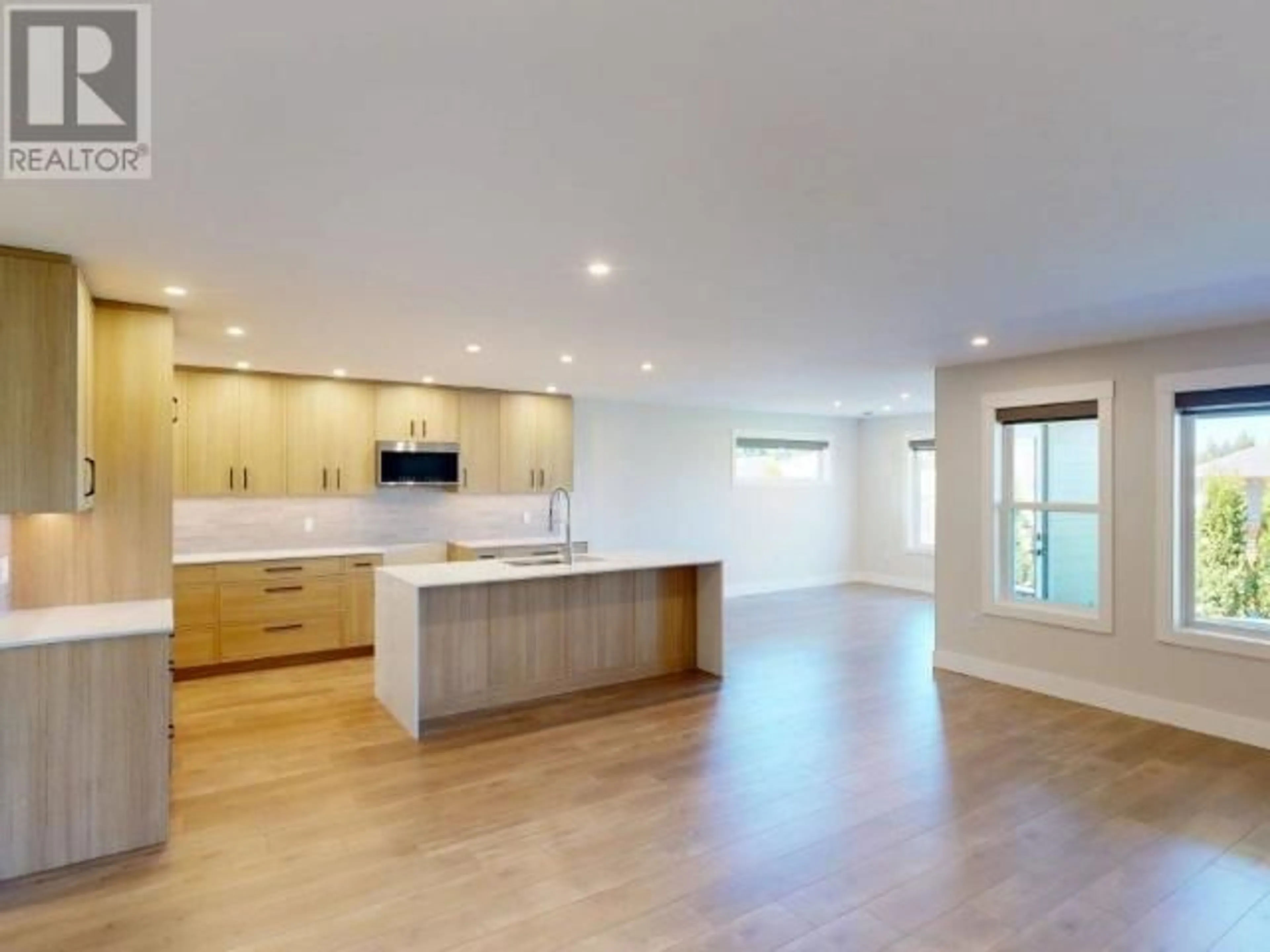 Open concept kitchen, unknown for 4107 BEAUSEJOUR AVENUE, Powell River British Columbia V8A0A8