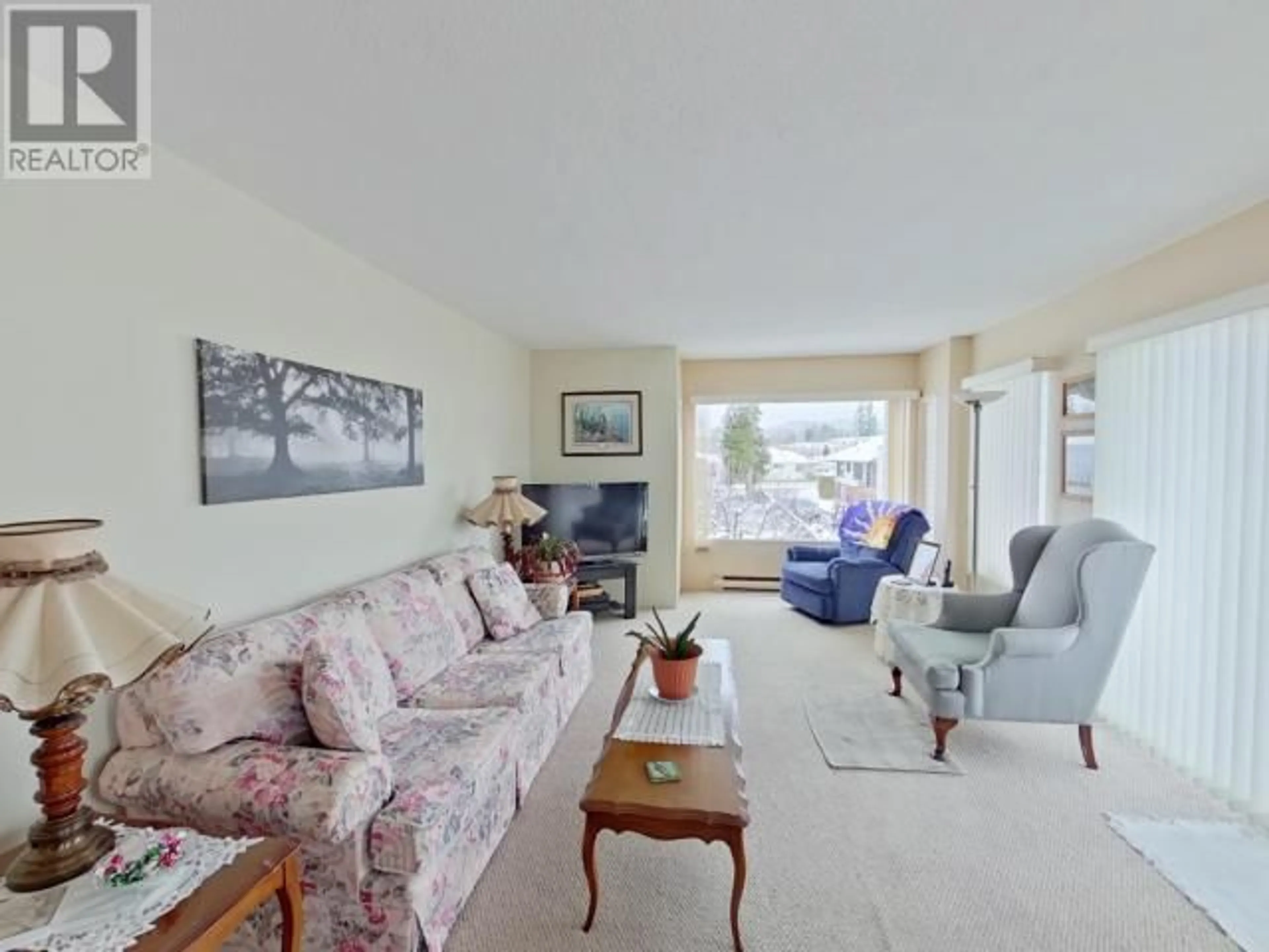 Living room with furniture, unknown for 202 - 4477 MICHIGAN AVE, Powell River British Columbia