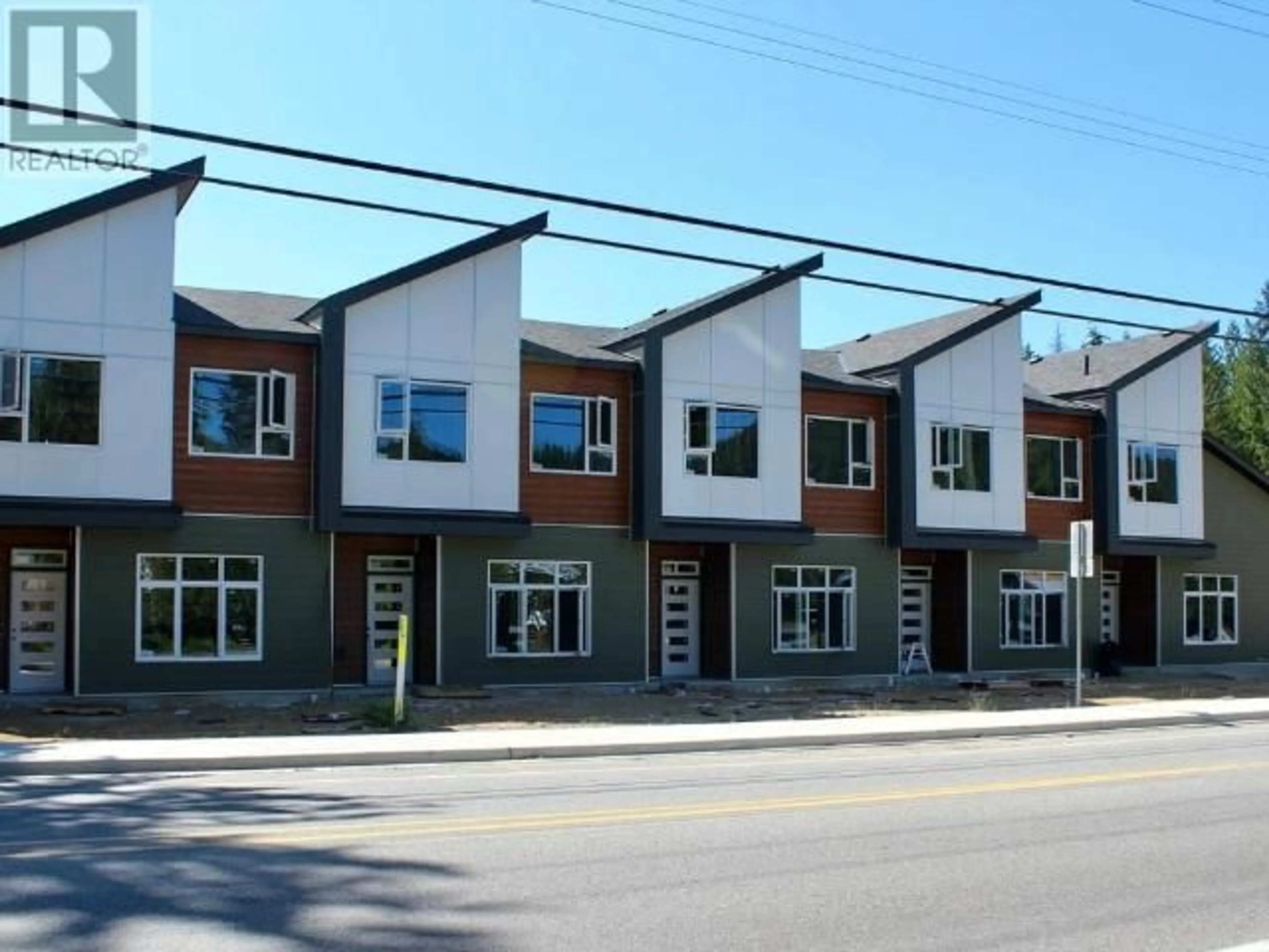 Home with brick exterior material, street for 103 - 5191 MANSON AVE, Powell River British Columbia V8A3P2