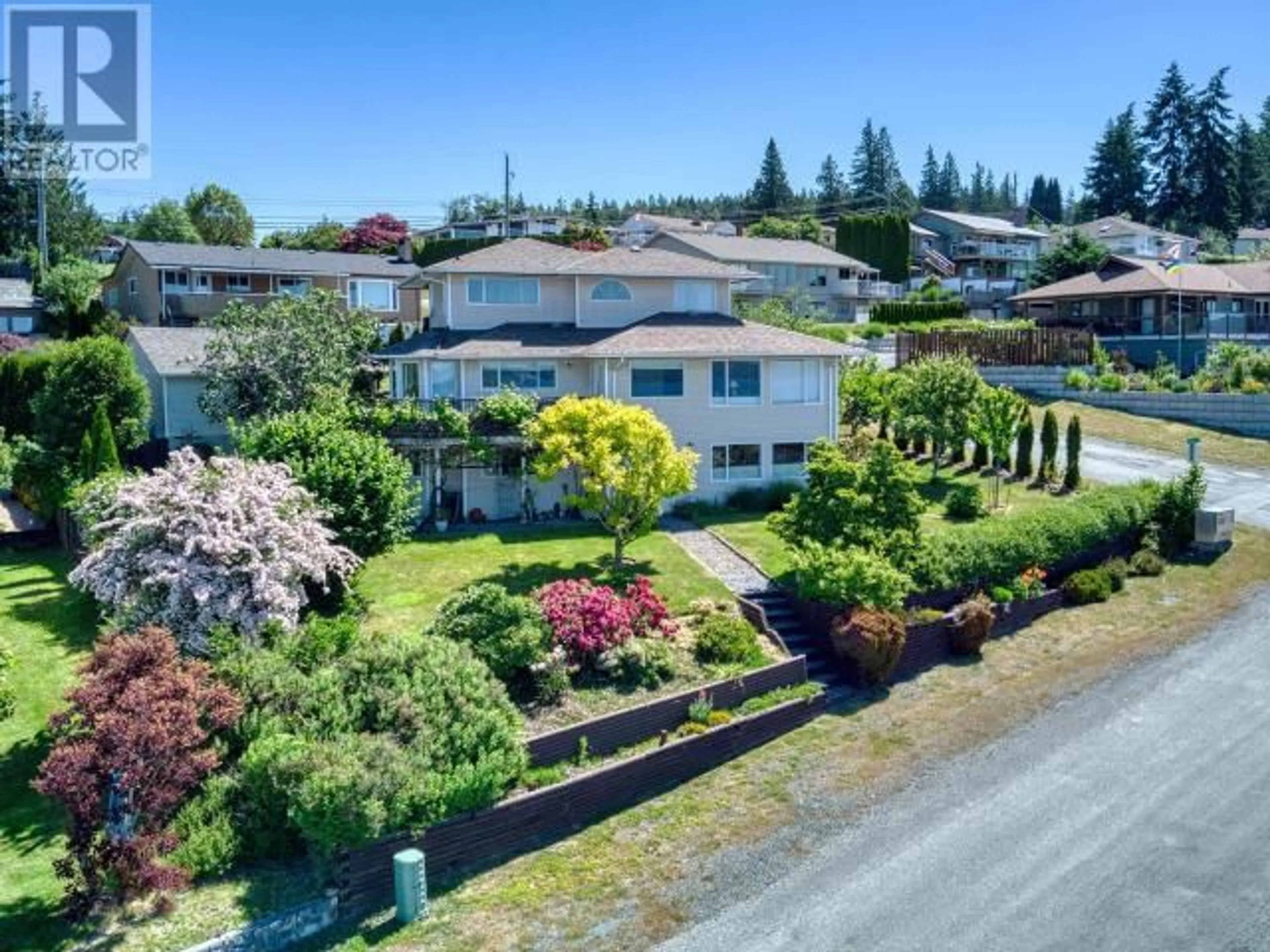 A pic from outside/outdoor area/front of a property/back of a property/a pic from drone, street for 4062 ALGERINE PLACE, Powell River British Columbia V8A5H1