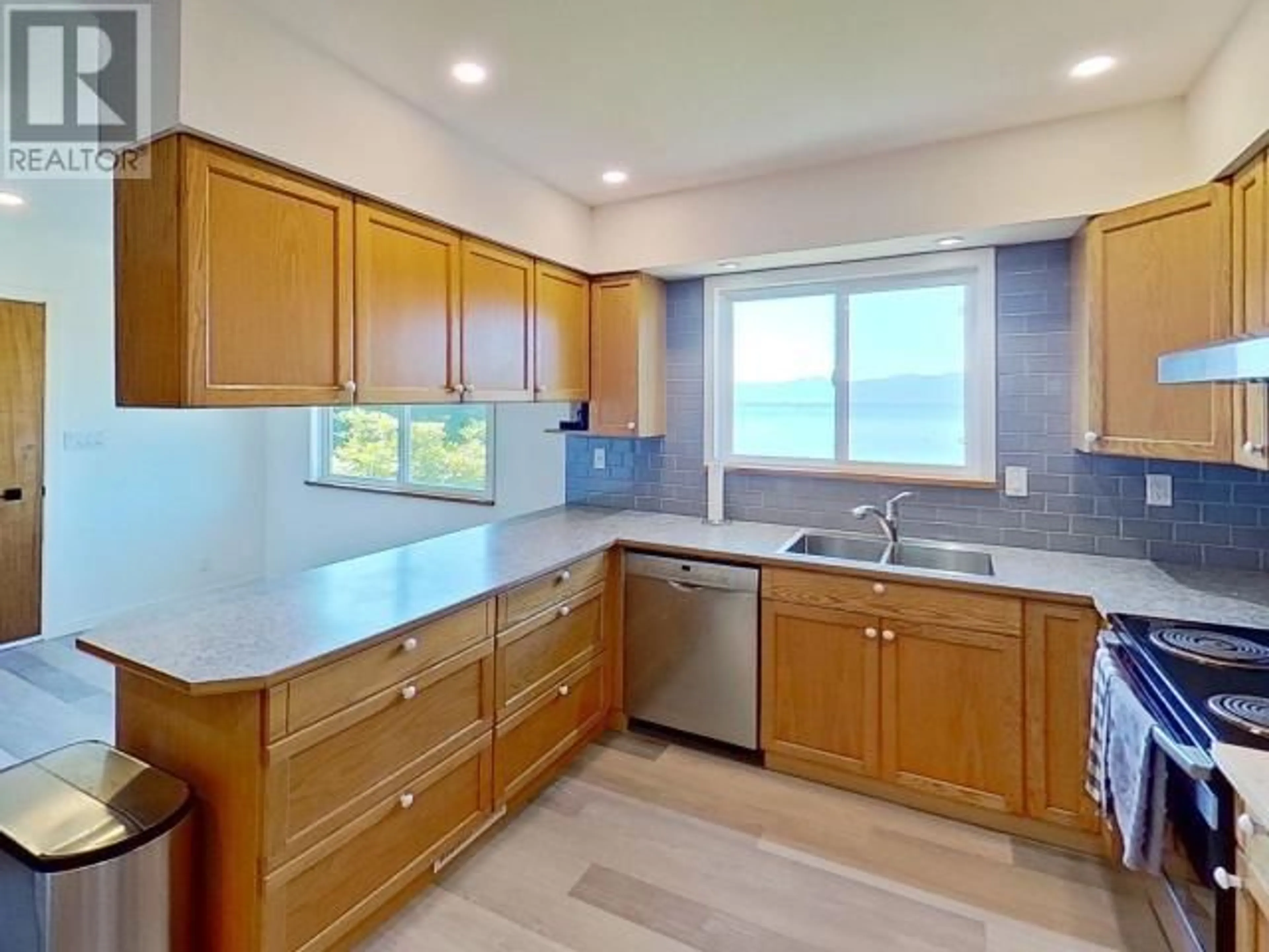 Unknown for 12259 SCOTCH FIR POINT RD, Powell River British Columbia V8A2R7