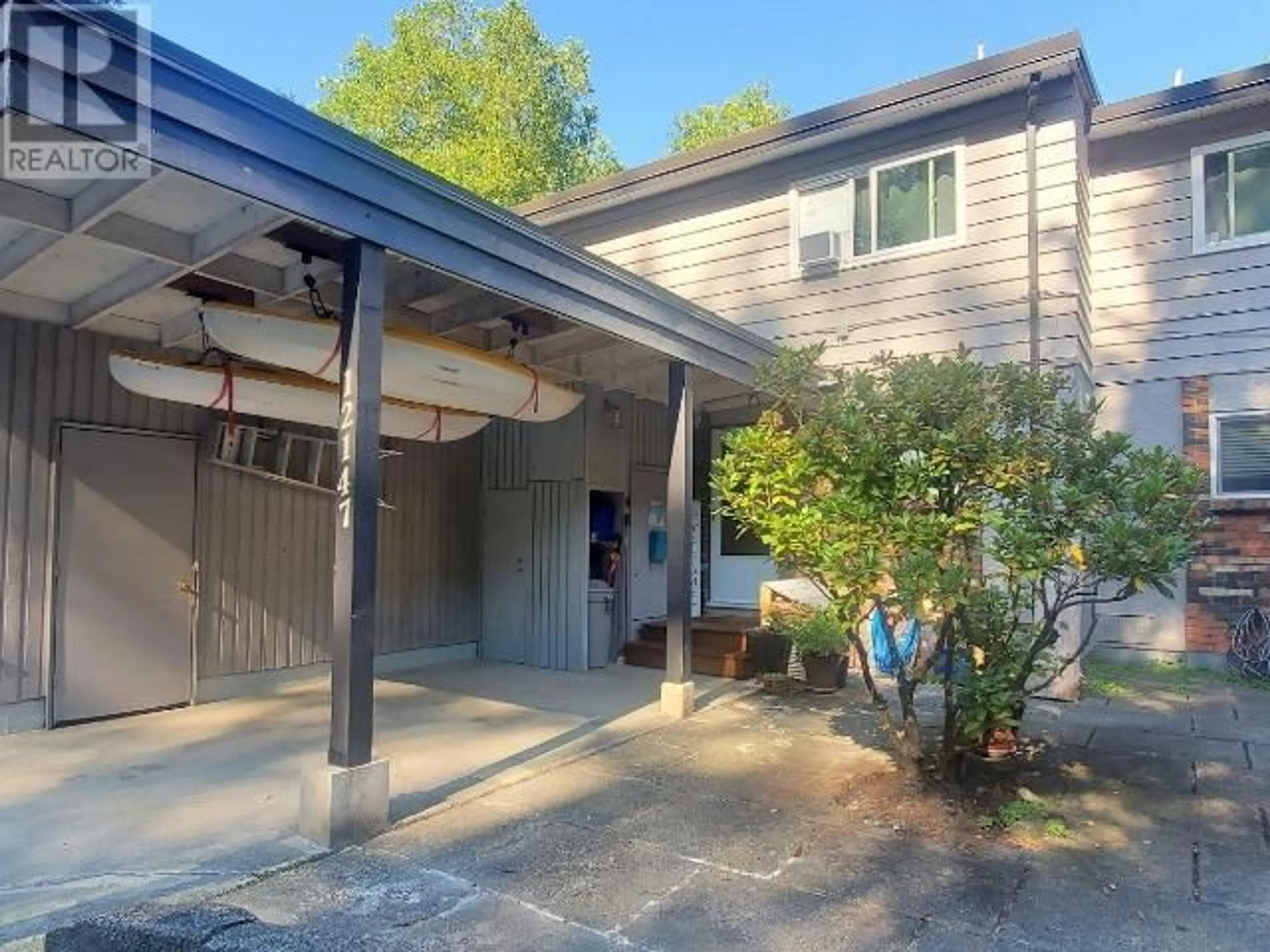 Indoor garage for 12147 FABER CRES, Out of Board Area British Columbia V2X8A1
