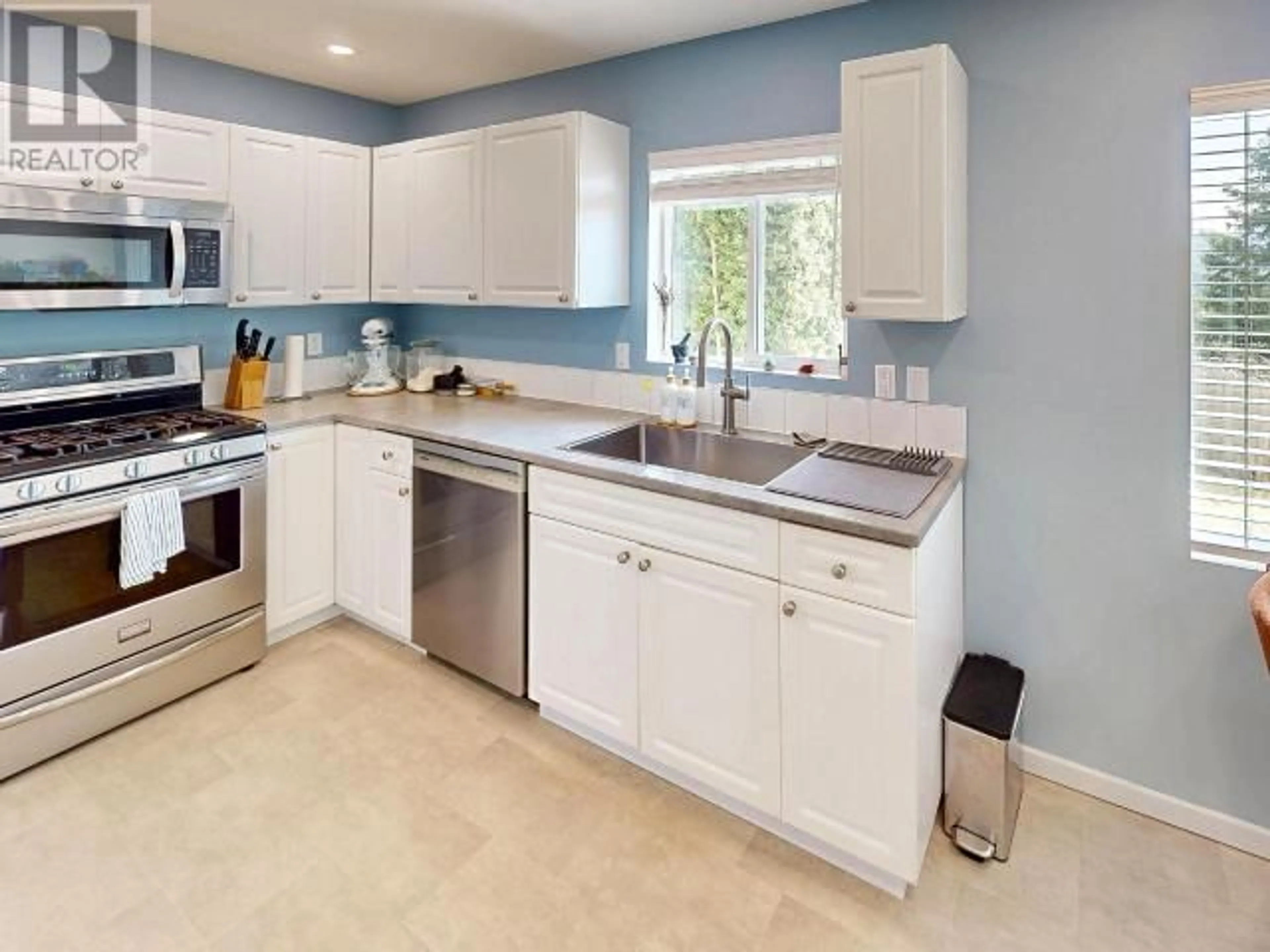 Unknown for 5719 WARD PLACE, Powell River British Columbia V8A4B7
