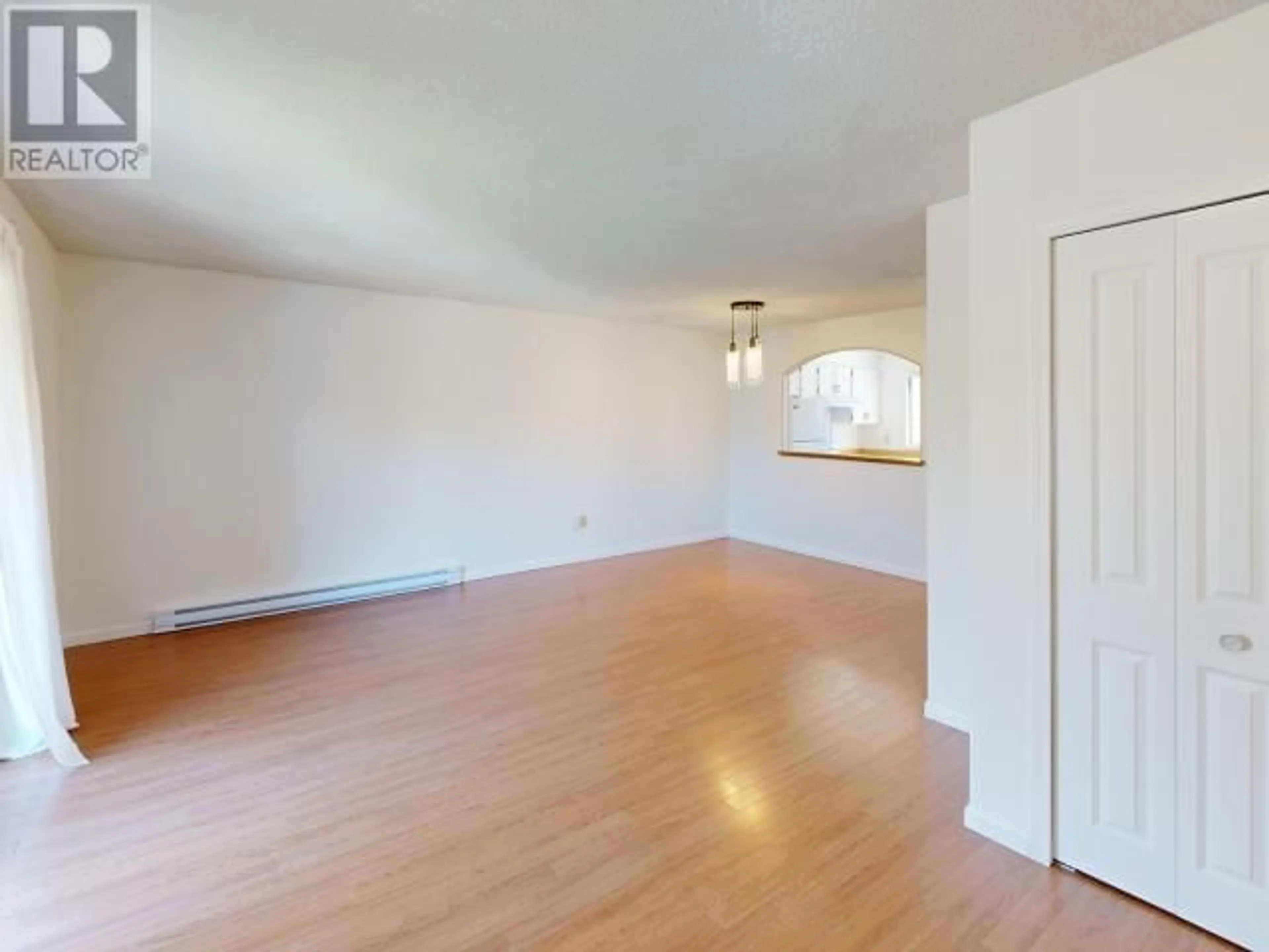 A pic of a room for 9 - 3870 JOYCE AVE, Powell River British Columbia V8A2Z1