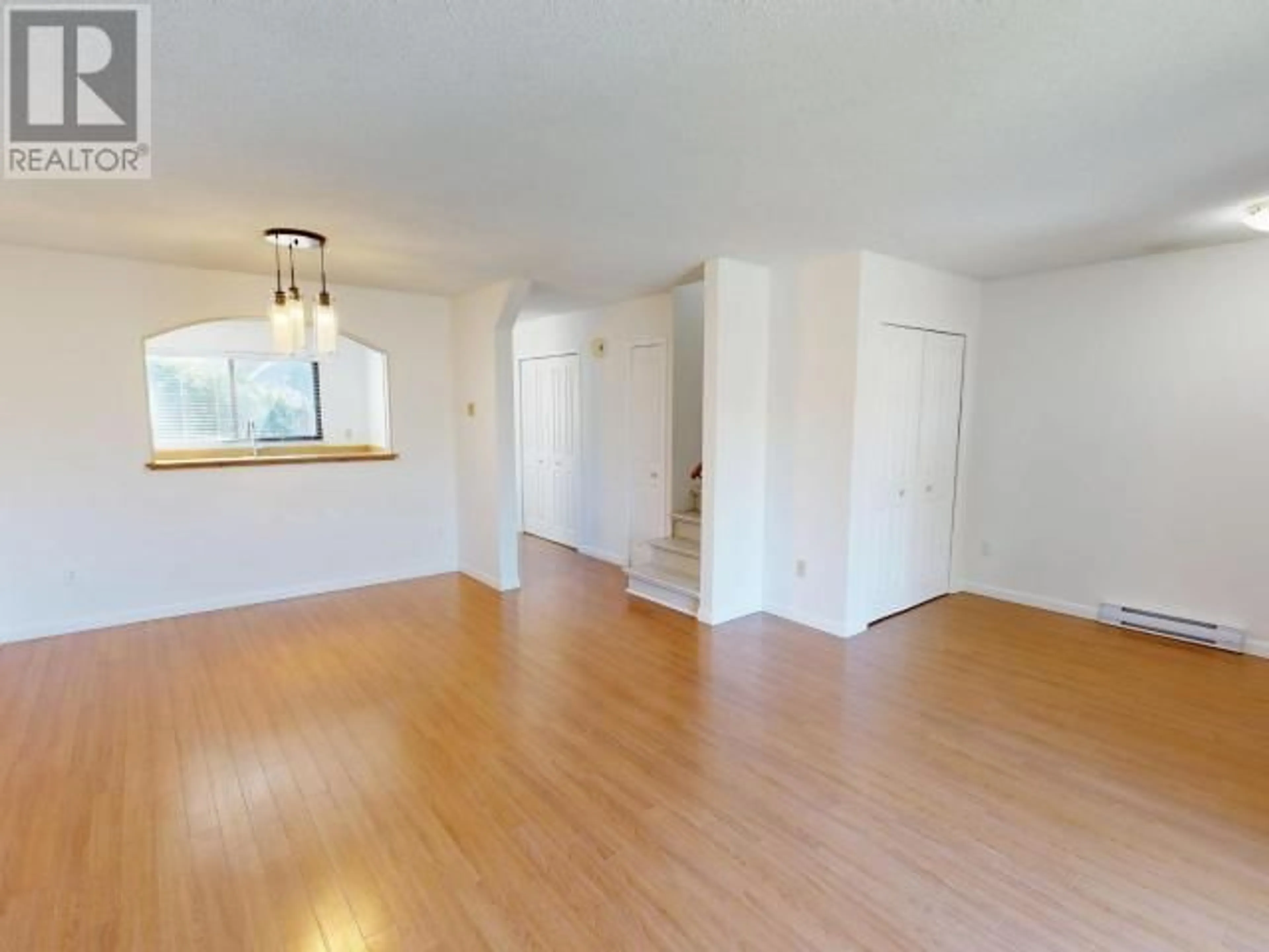A pic of a room for 9 - 3870 JOYCE AVE, Powell River British Columbia V8A2Z1