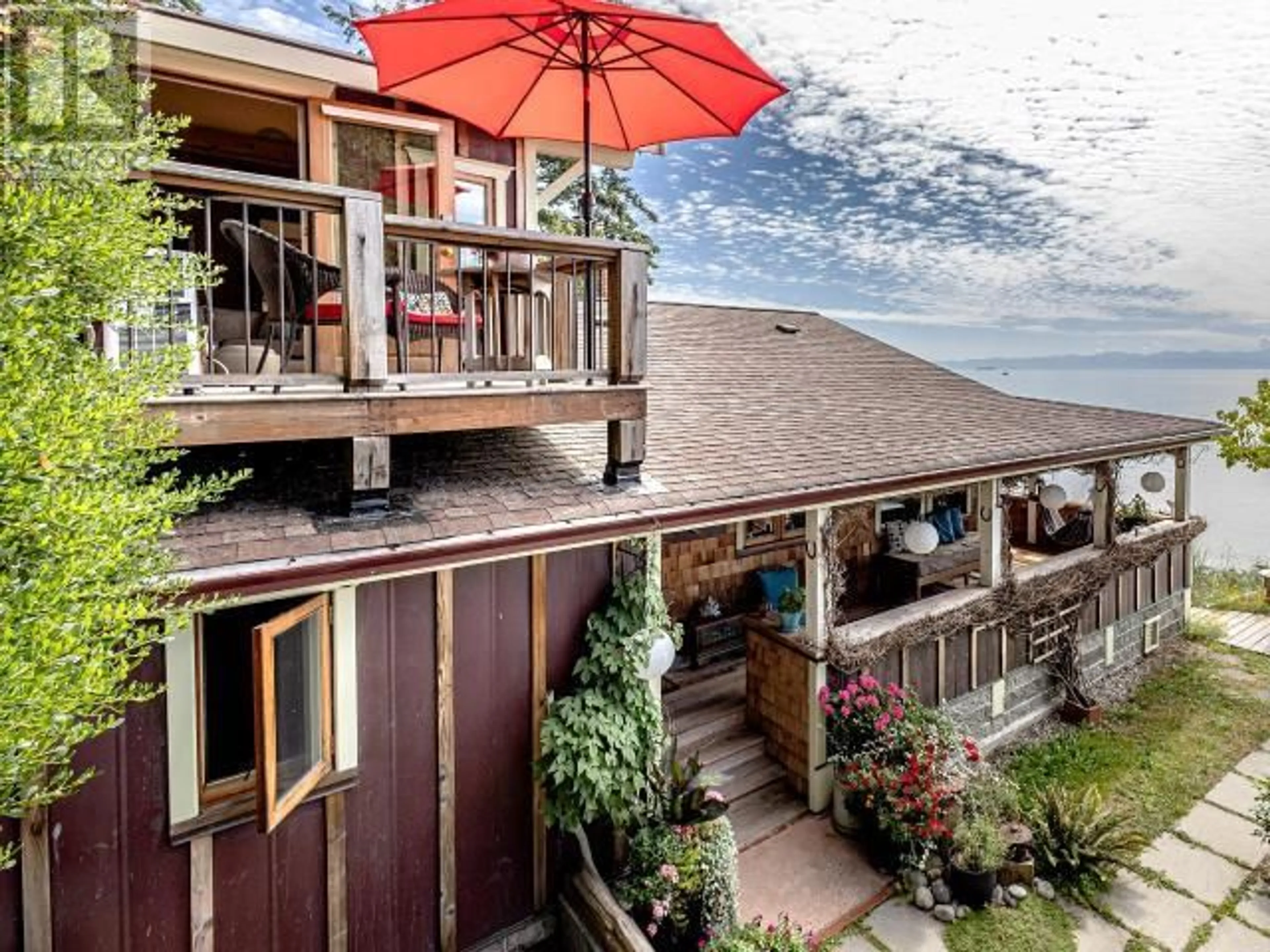 Patio, water/lake/river/ocean view for 3265 ATREVIDA ROAD, Powell River British Columbia V8A0E1