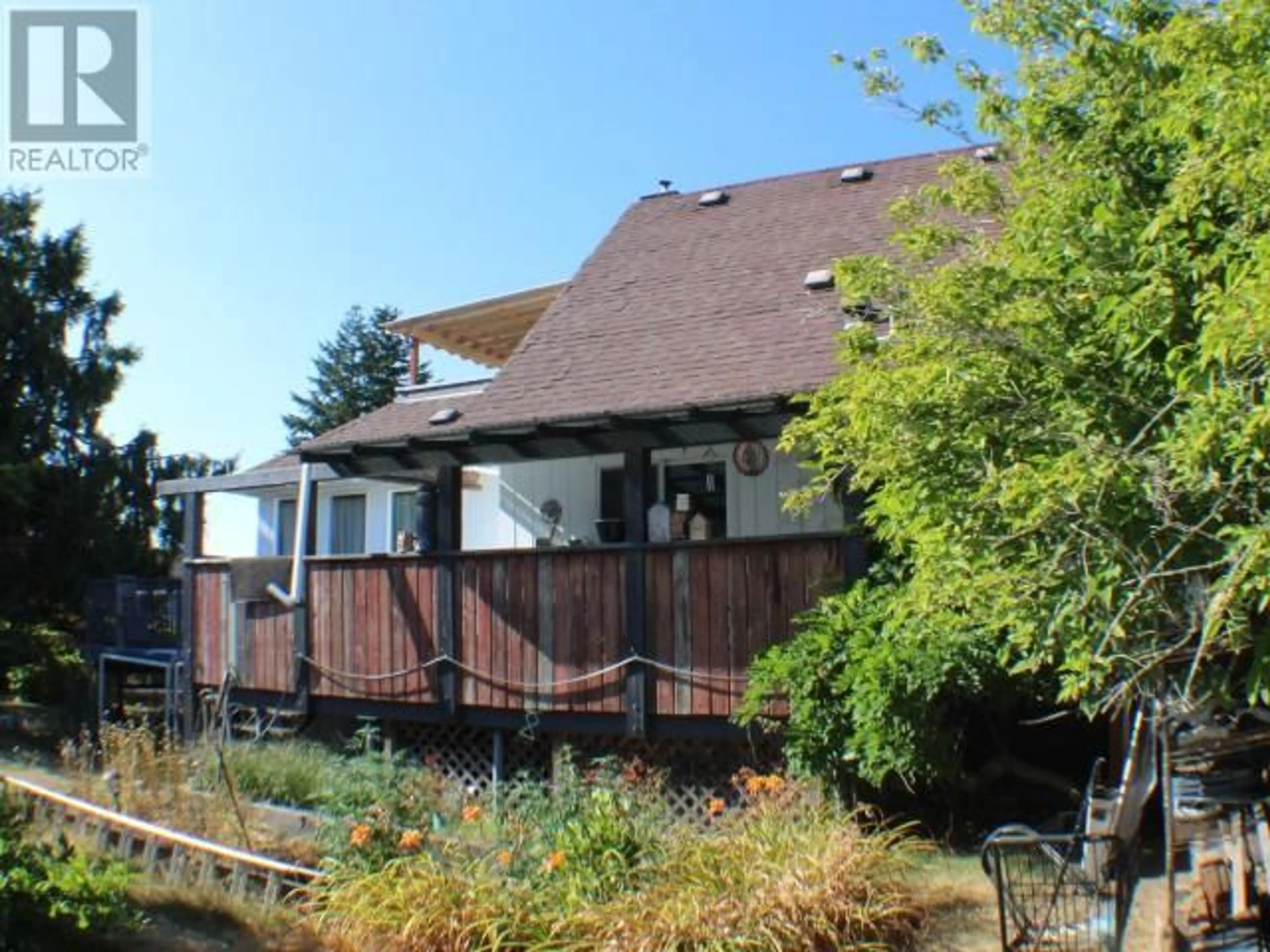 Patio, unknown for 7164 BARNET STREET, Powell River British Columbia