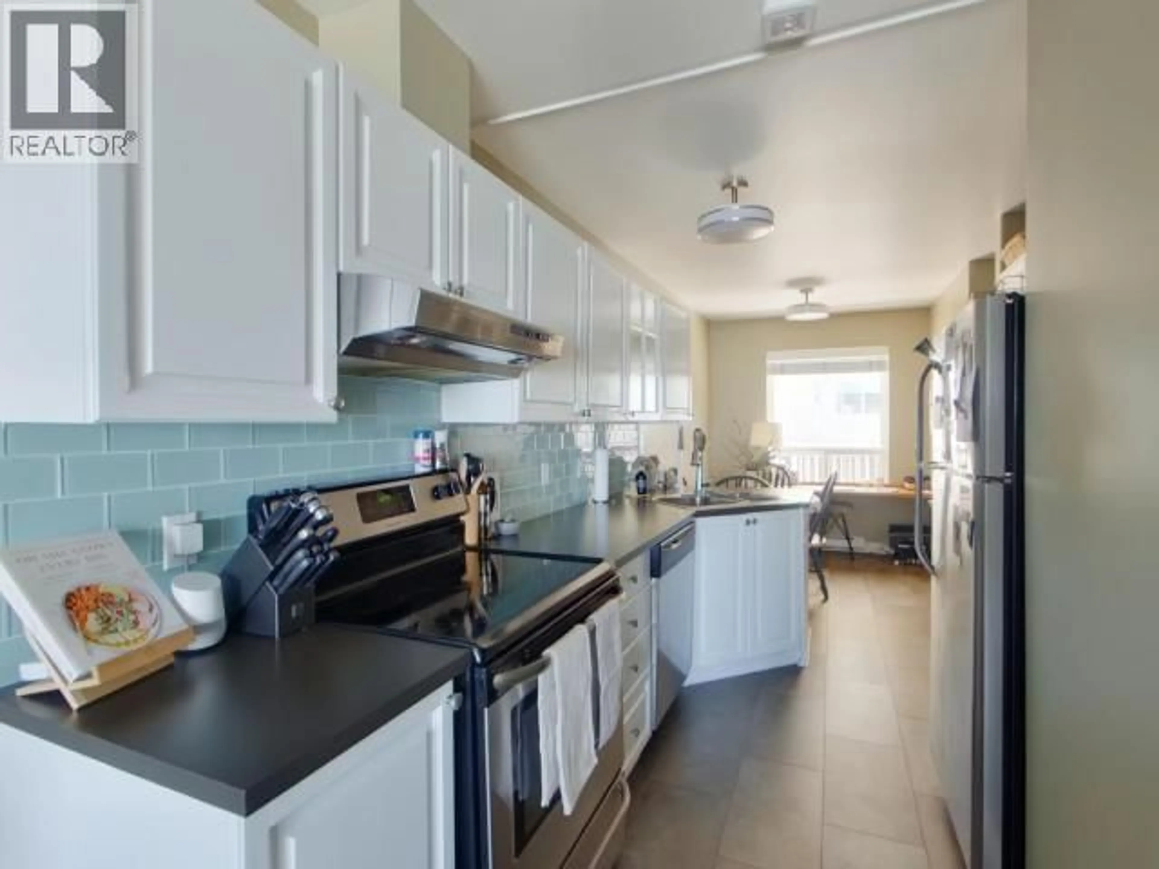 Standard kitchen, ceramic/tile floor for 302 - 4510 WILLINGDON AVE, Powell River British Columbia V8A2M8