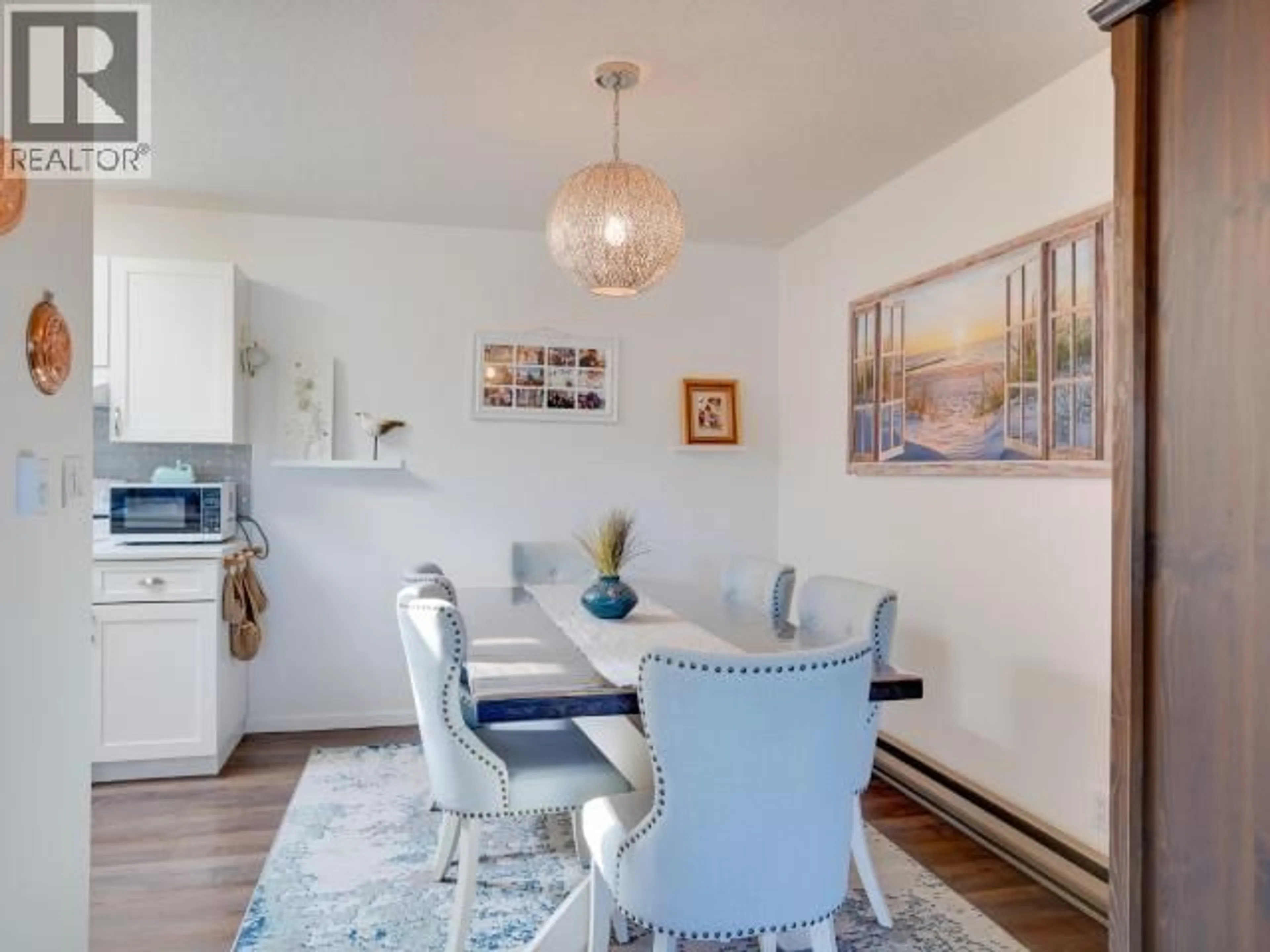 Dining room, wood/laminate floor for 303 - 4477 MICHIGAN AVE, Powell River British Columbia
