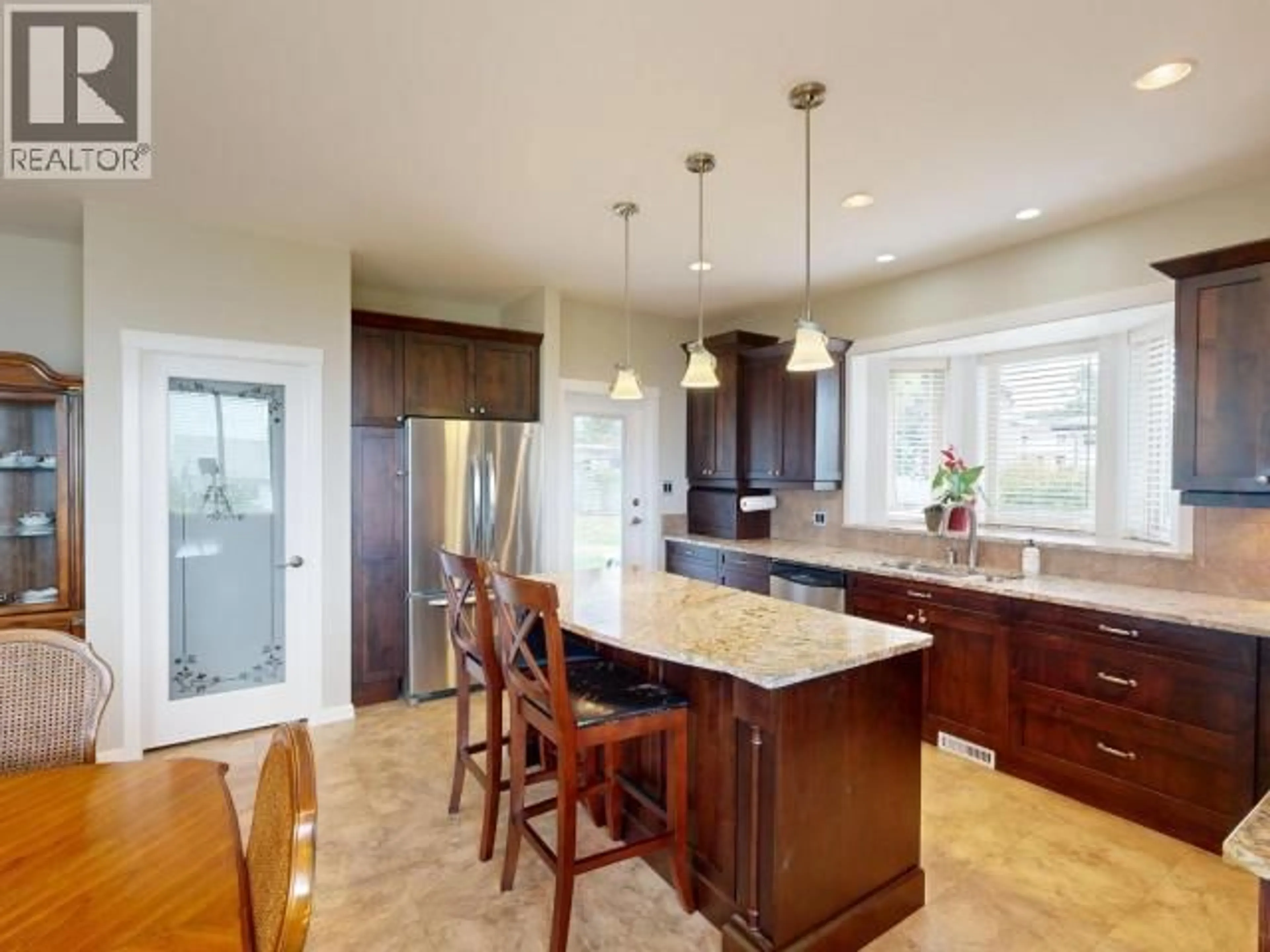 Open concept kitchen, ceramic/tile floor for 7216 GALIANO, Powell River British Columbia V8A0A4