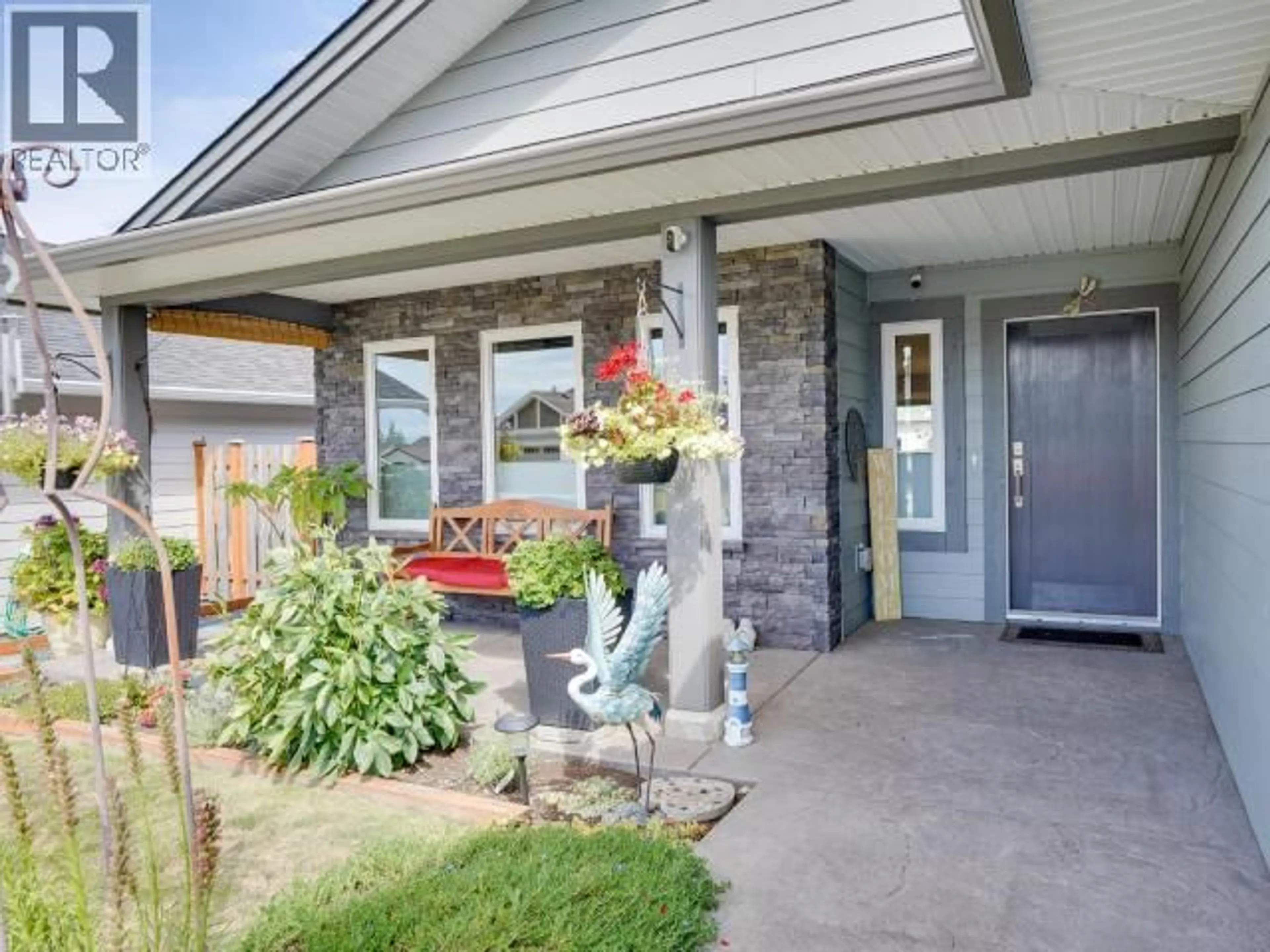 Indoor entryway for 7472 GABRIOLA CRESCENT, Powell River British Columbia V8A0A9