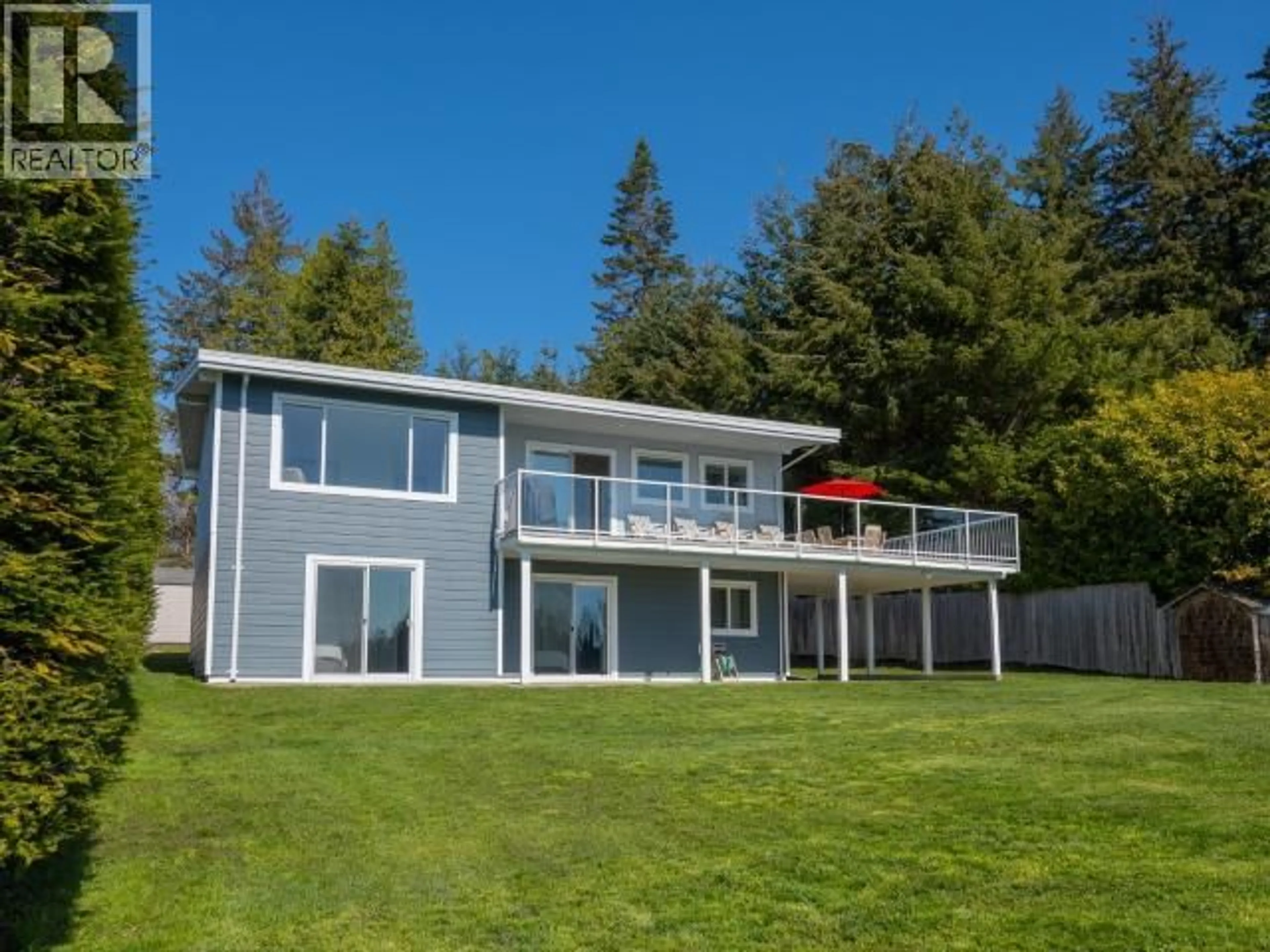 Home with vinyl exterior material, water/lake/river/ocean view for 1752 HOLLINGSWORTH ROAD, Powell River British Columbia V8A0M4