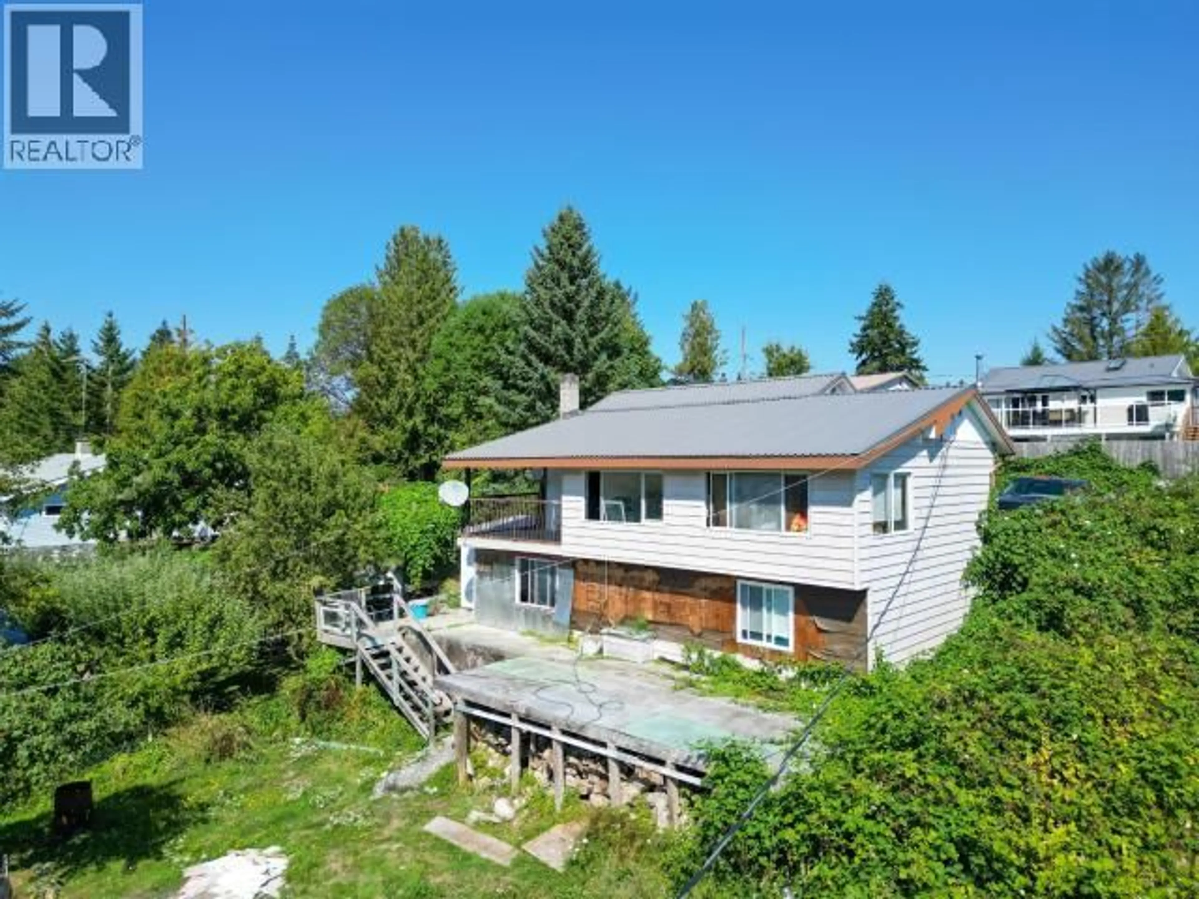 A pic from outside/outdoor area/front of a property/back of a property/a pic from drone, unknown for 2039 MAIN STREET, Texada Island British Columbia