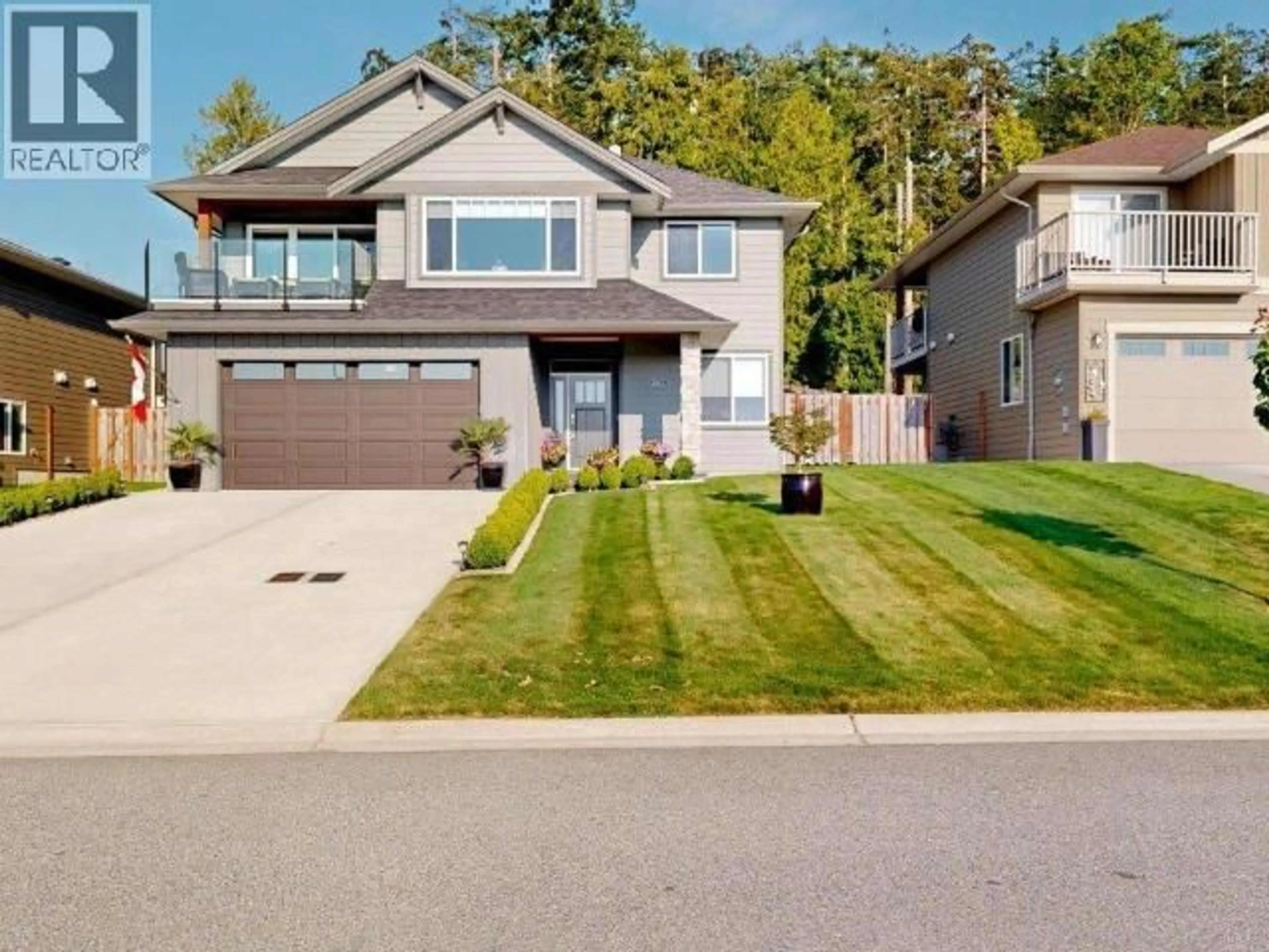 Home with vinyl exterior material, street for 7412 GABRIOLA CRESCENT, Powell River British Columbia V8A0A9