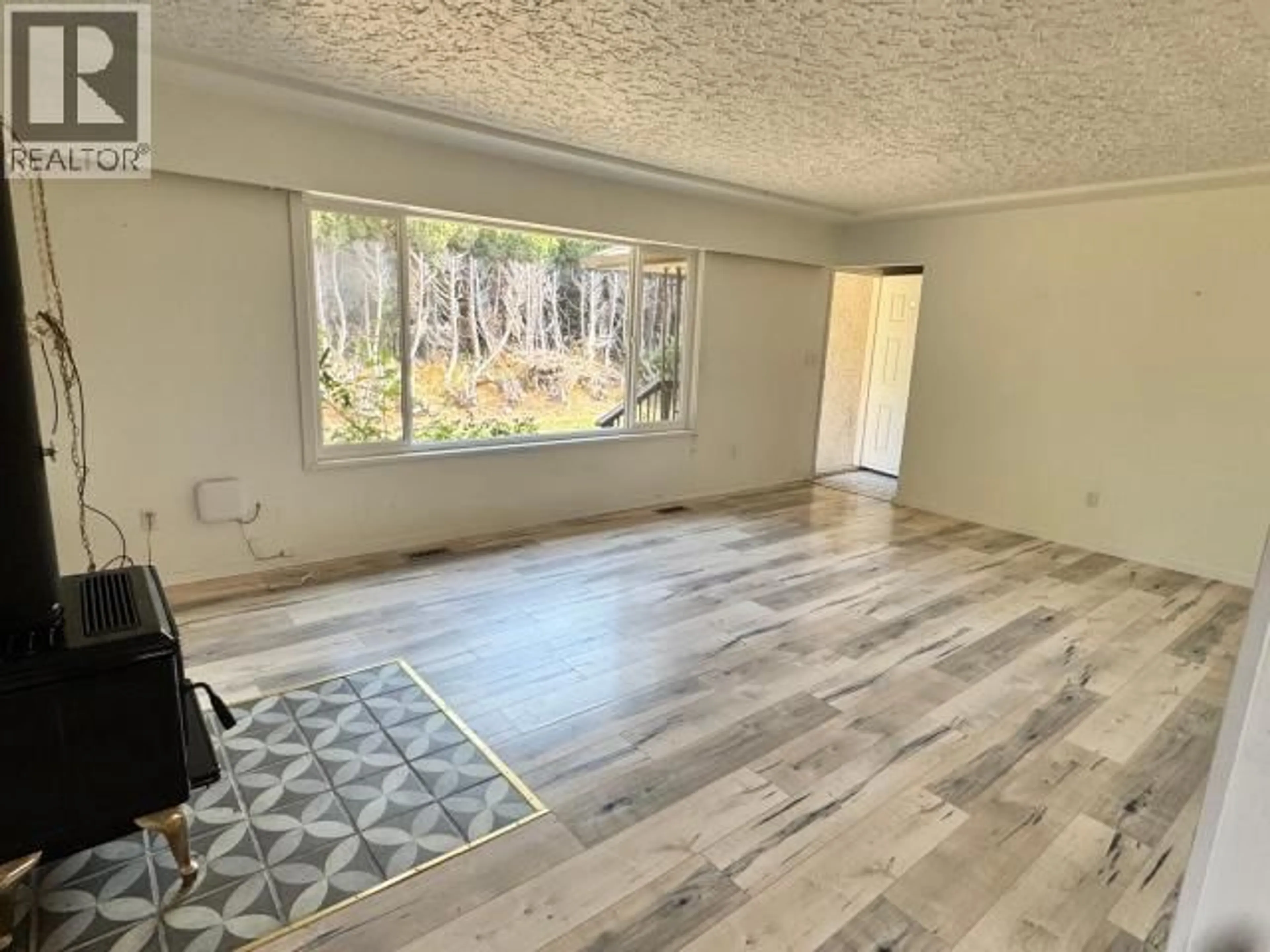 A pic of a room for 4635 FERNWOOD AVE, Powell River British Columbia