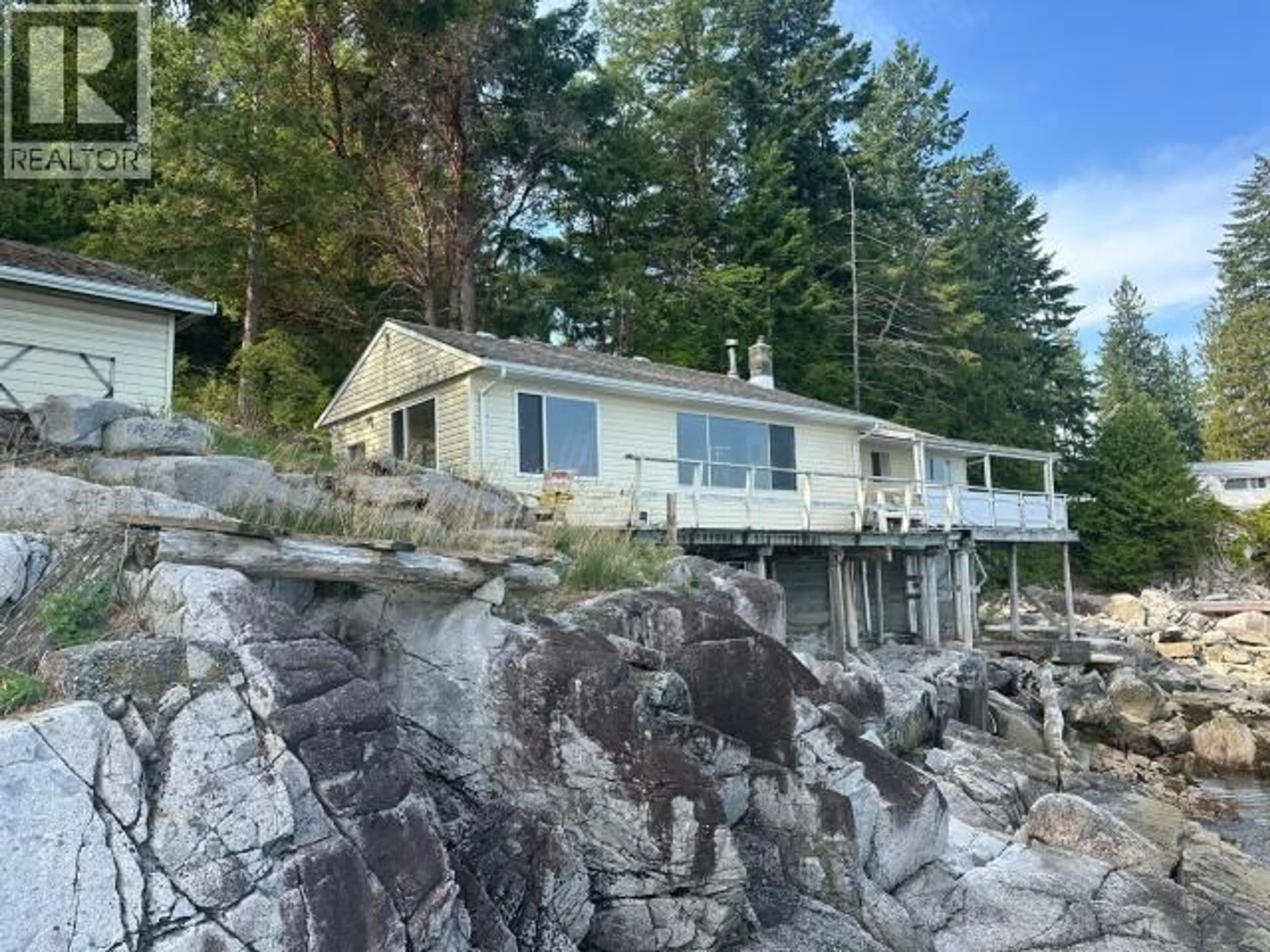 A pic from outside/outdoor area/front of a property/back of a property/a pic from drone, water/lake/river/ocean view for 2617 SMELTER AVE, Texada Island British Columbia