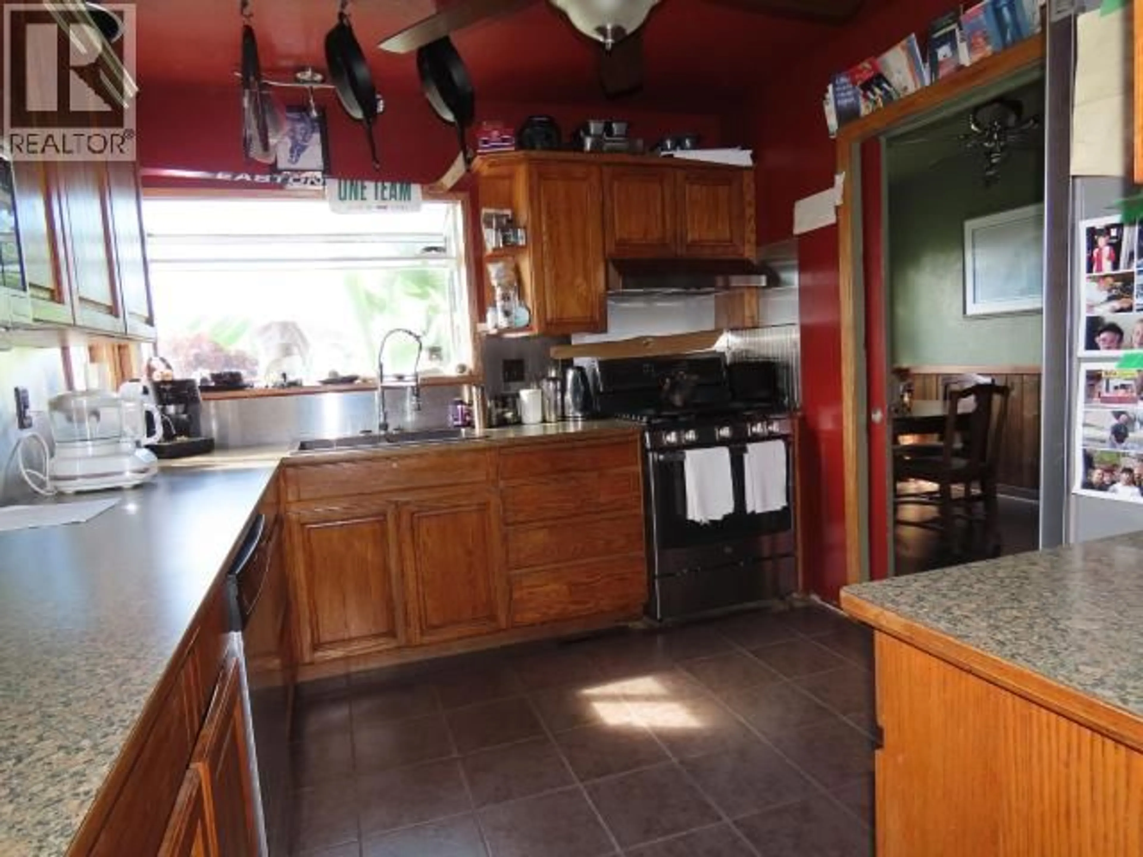 Standard kitchen, unknown for 4538 MICHIGAN AVE, Powell River British Columbia V8A2S7