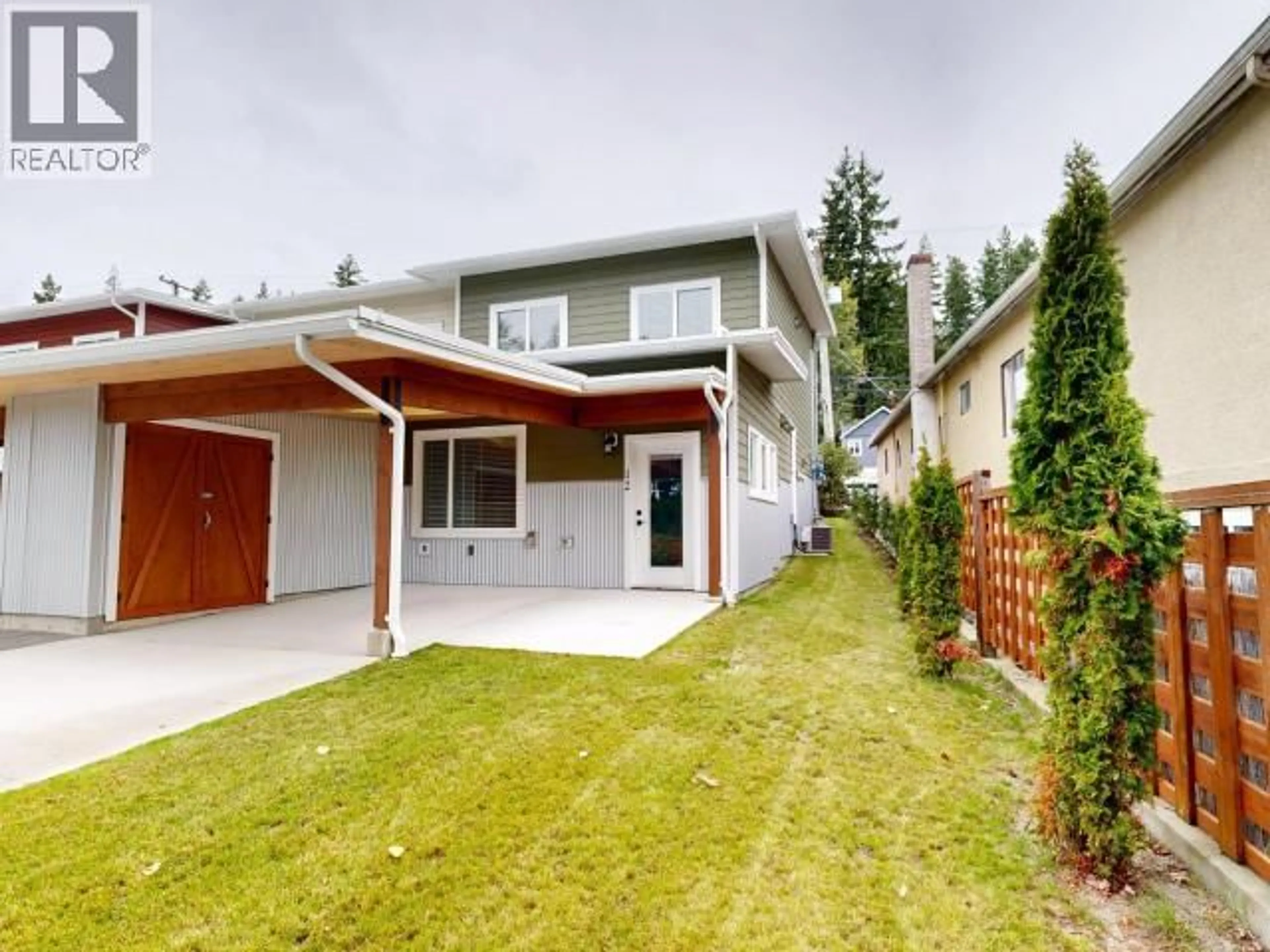 Home with vinyl exterior material, street for 12 - 6730 CRANBERRY STREET, Powell River British Columbia V8A3Z4