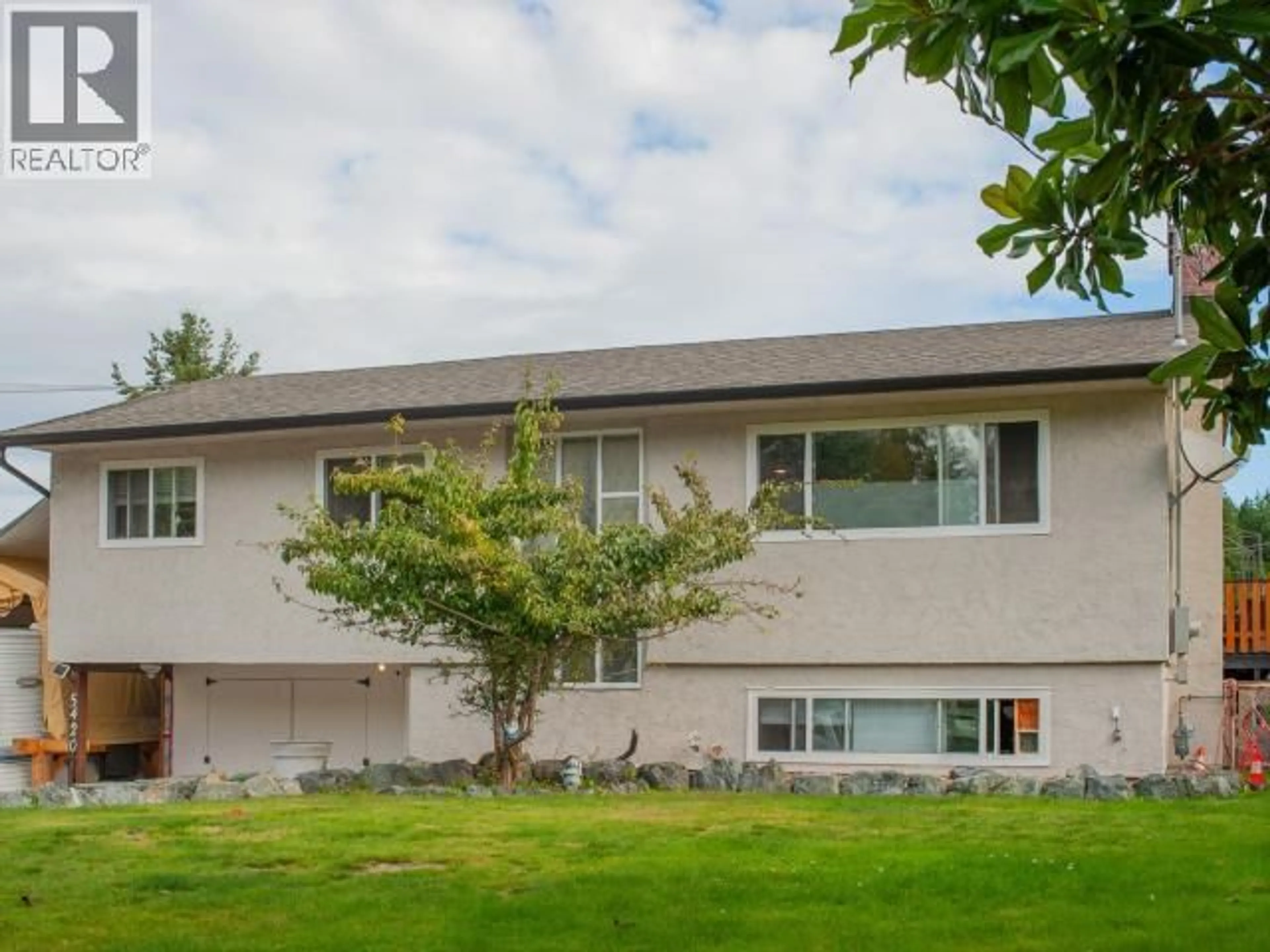 Home with vinyl exterior material, water/lake/river/ocean view for 5420 SAANICH AVE, Powell River British Columbia V8A4G9