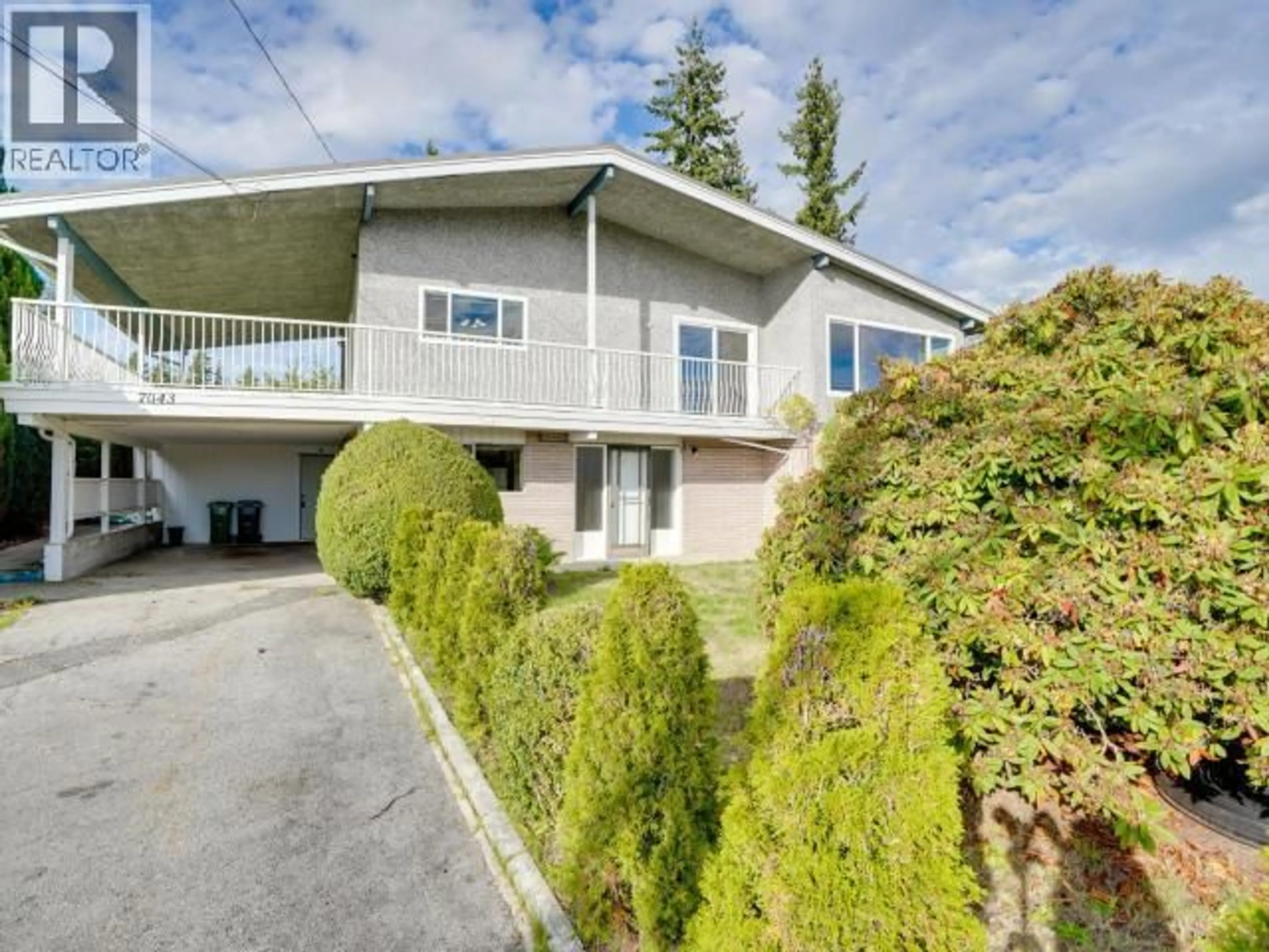 A pic from outside/outdoor area/front of a property/back of a property/a pic from drone, street for 7043 ALBERNI STREET, Powell River British Columbia V8A2C2