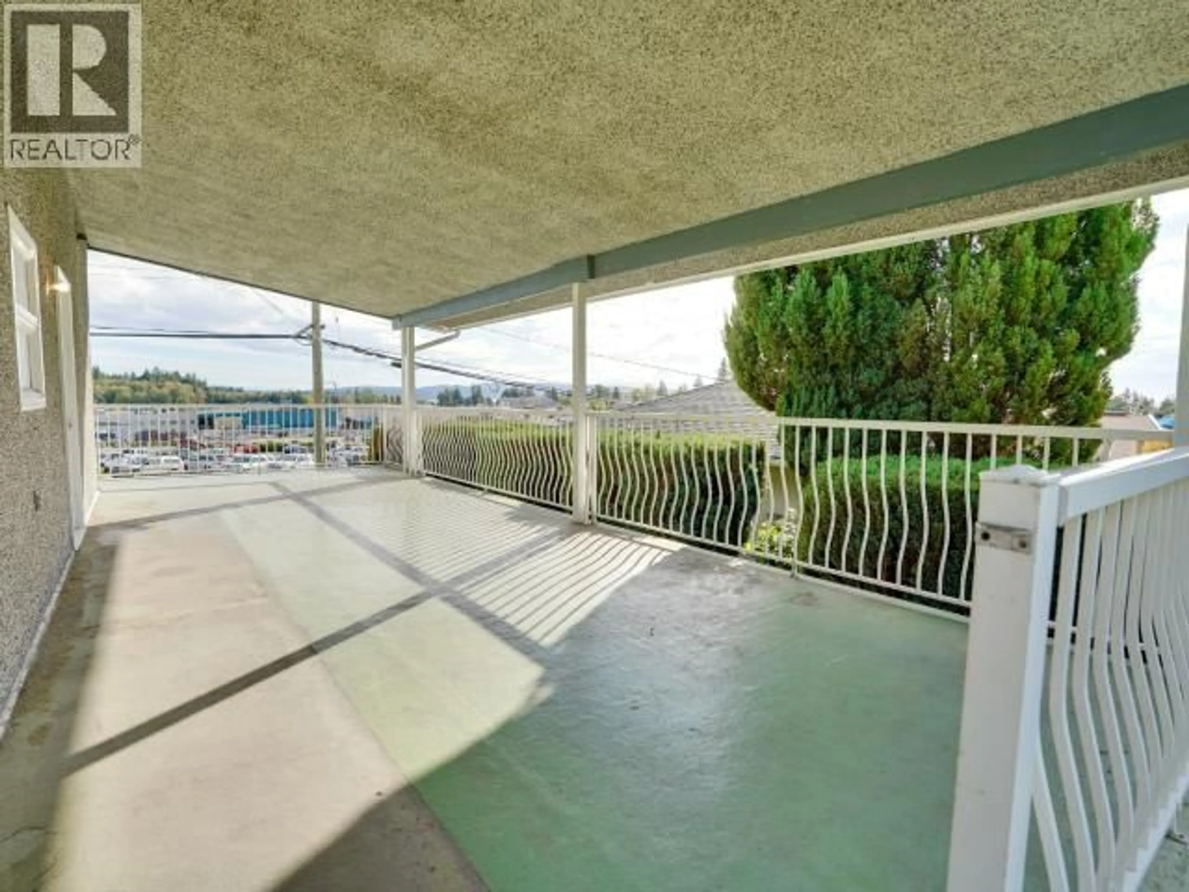 Patio, water/lake/river/ocean view for 7043 ALBERNI STREET, Powell River British Columbia V8A2C2
