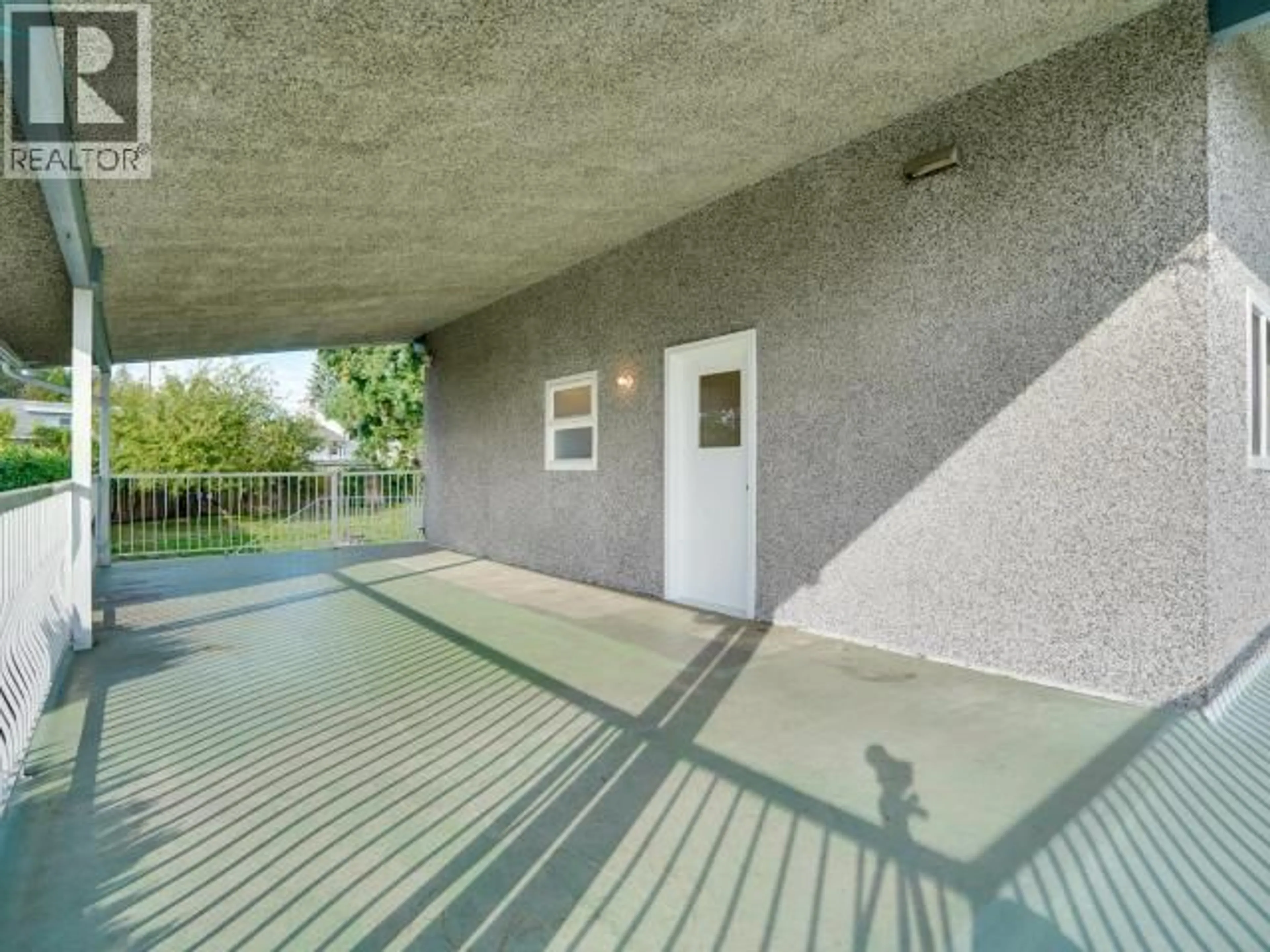 Patio, street for 7043 ALBERNI STREET, Powell River British Columbia V8A2C2