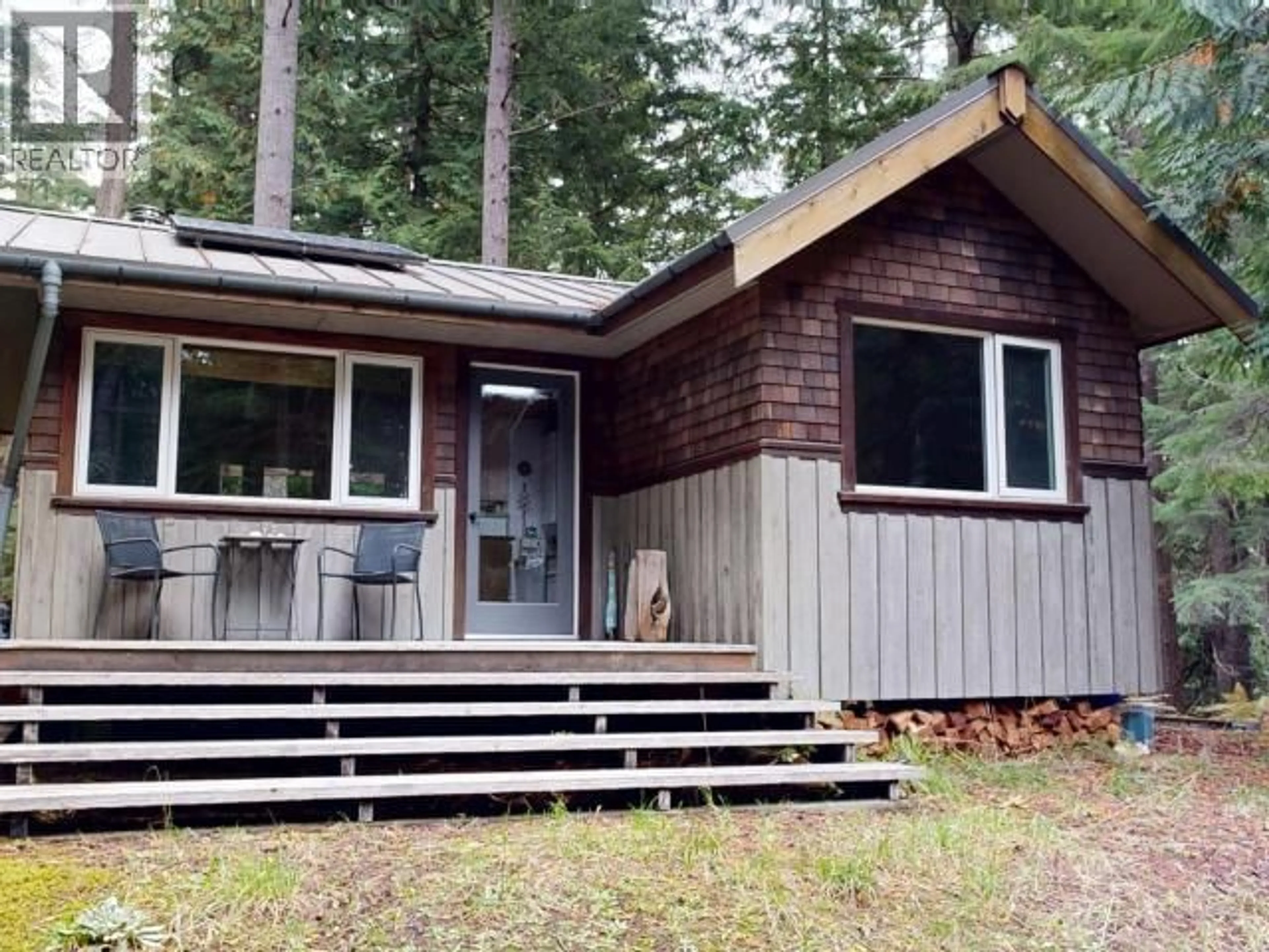 Home with vinyl exterior material, unknown for 1847 VANCOUVER BLVD, Savary Island British Columbia V0N2G0