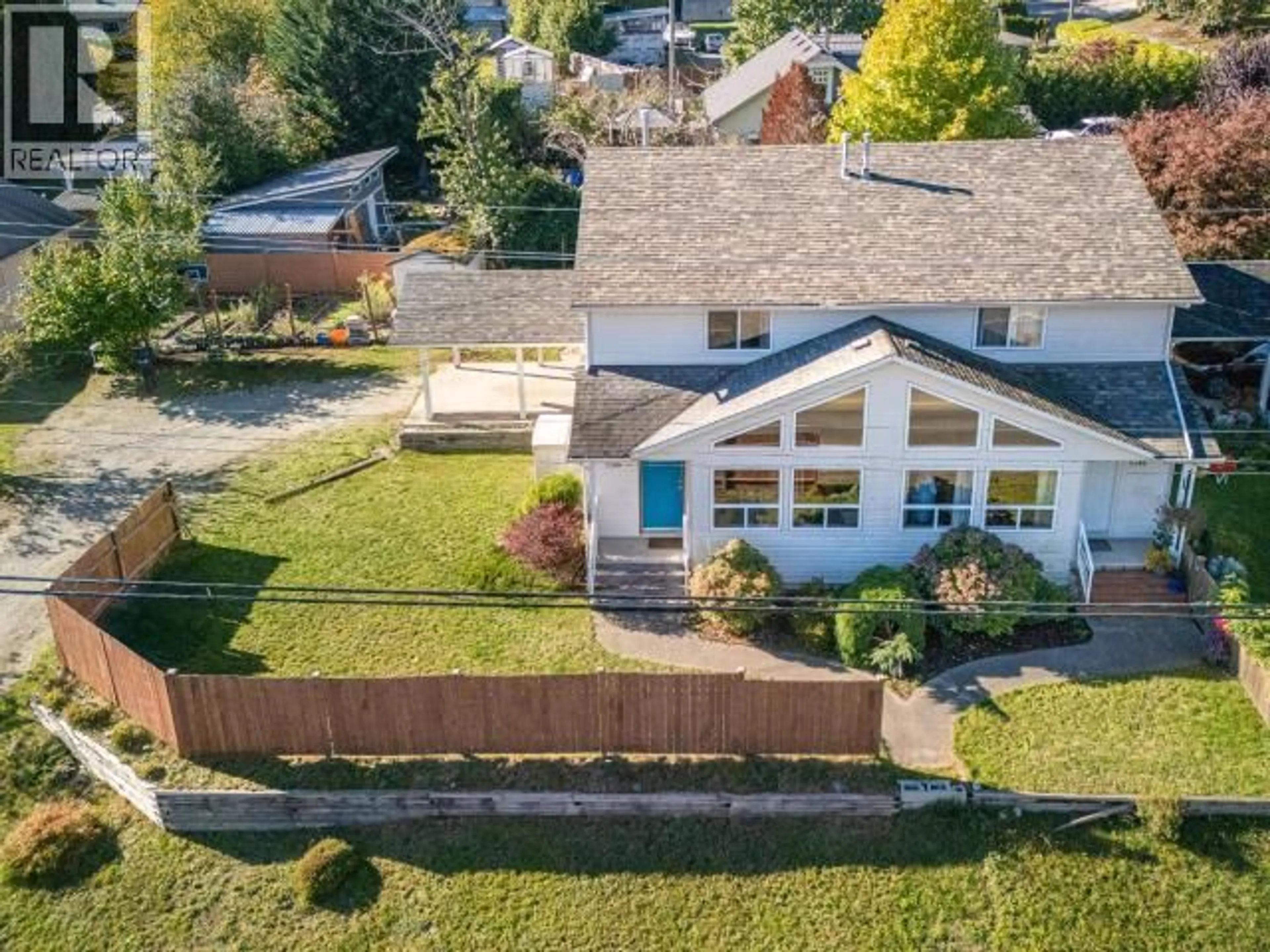 A pic from outside/outdoor area/front of a property/back of a property/a pic from drone, street for A - 5399 MANSON AVE, Powell River British Columbia V8A3P7