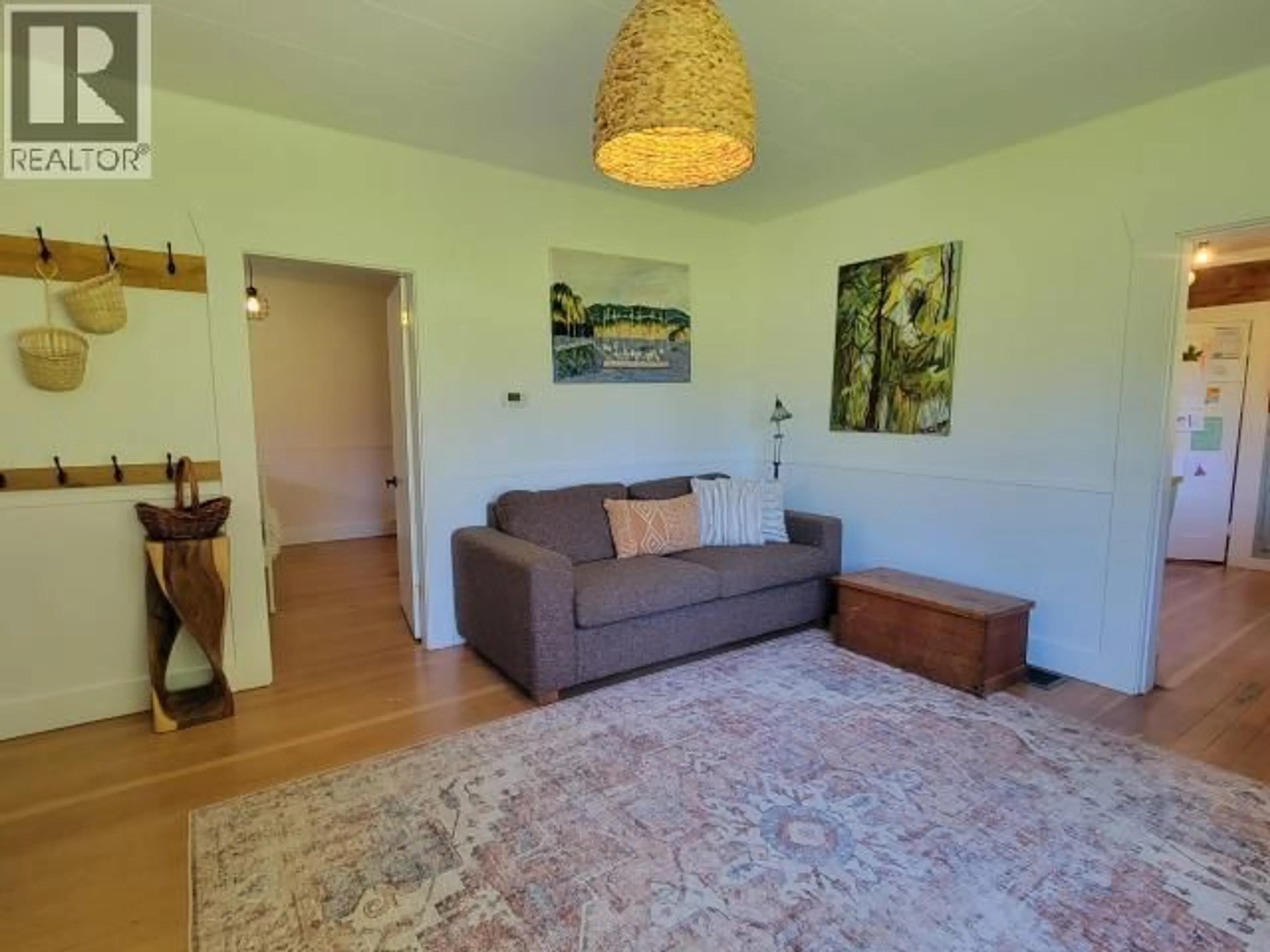 Living room with furniture, unknown for 5875 FRASER STREET, Powell River British Columbia V8A4T6