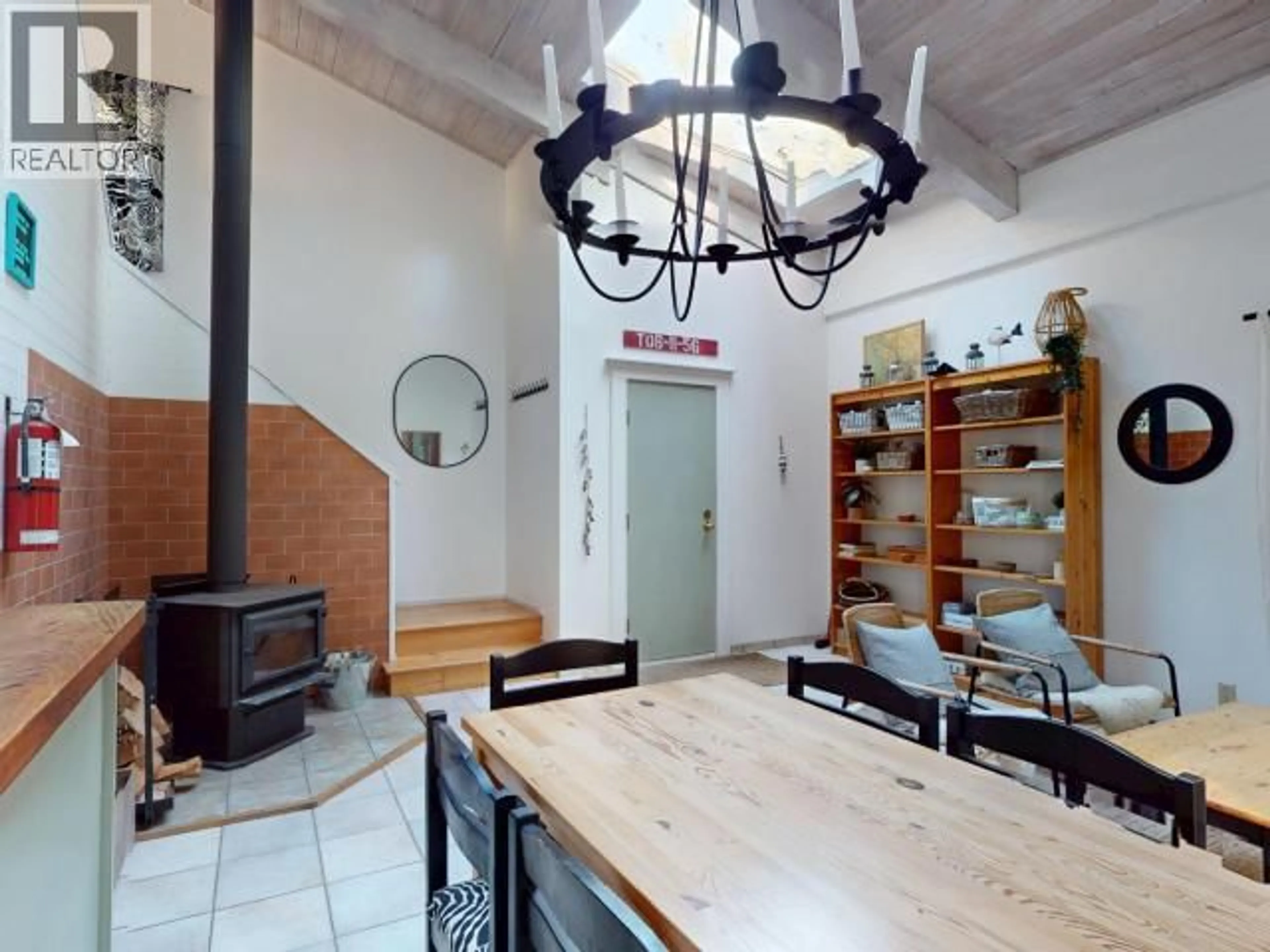 Dining room, unknown for 2742 VANCOUVER BLVD, Savary Island British Columbia V0N2G0