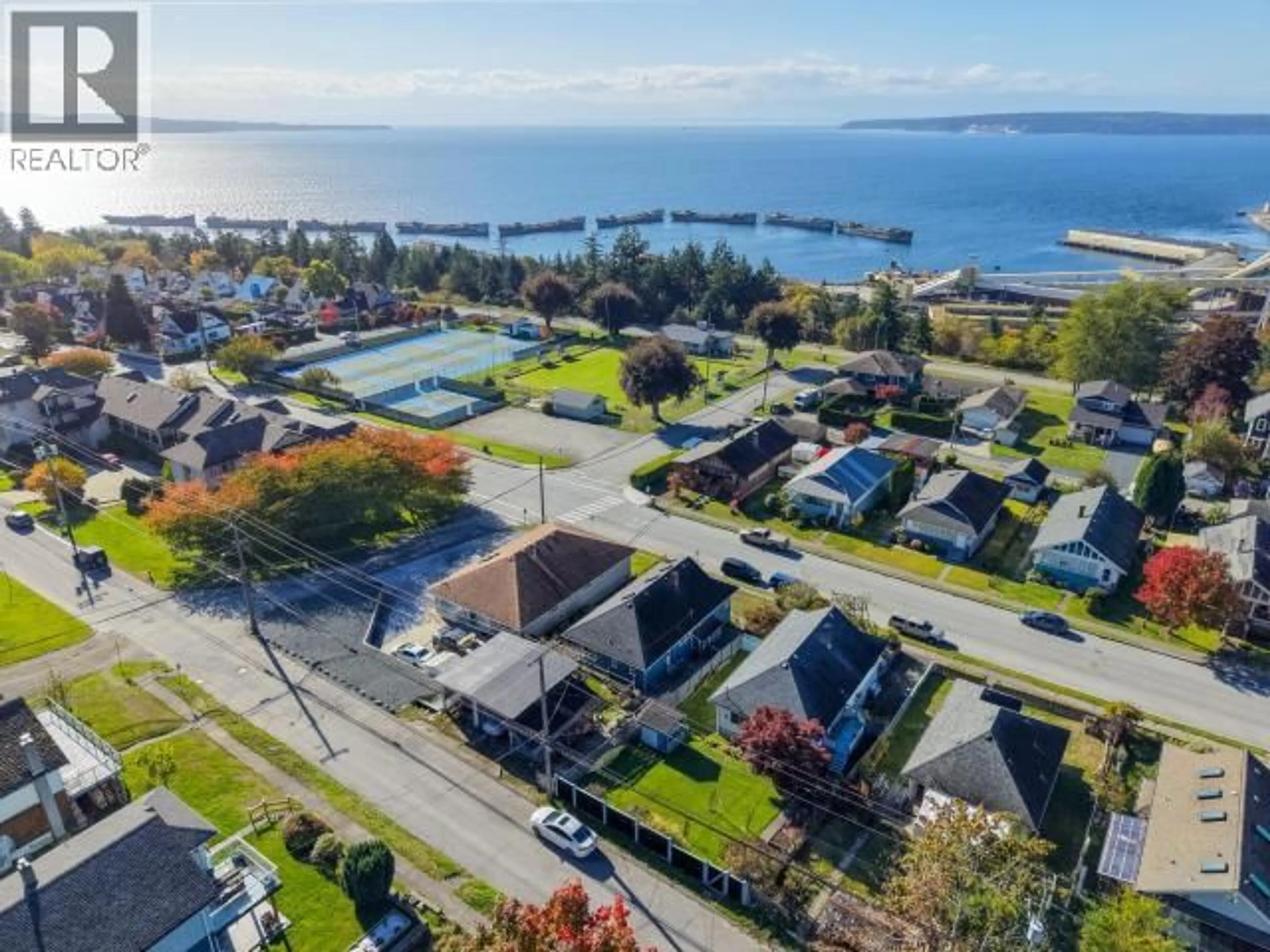 A pic from outside/outdoor area/front of a property/back of a property/a pic from drone, water/lake/river/ocean view for 5732 MAPLE AVE, Powell River British Columbia V8A3N9