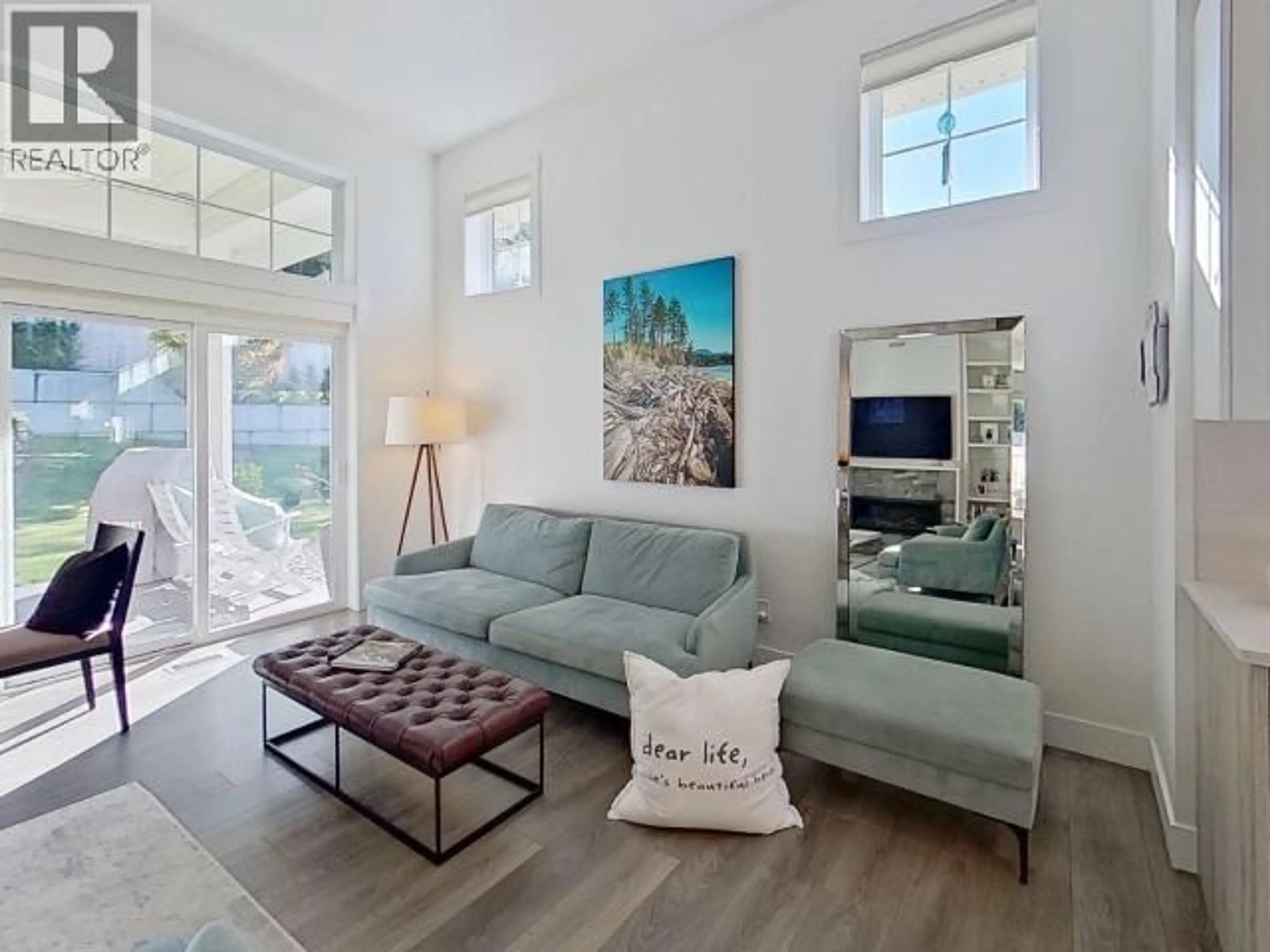 Living room with furniture, unknown for 4054 SATURNA AVE, Powell River British Columbia V8A5T4