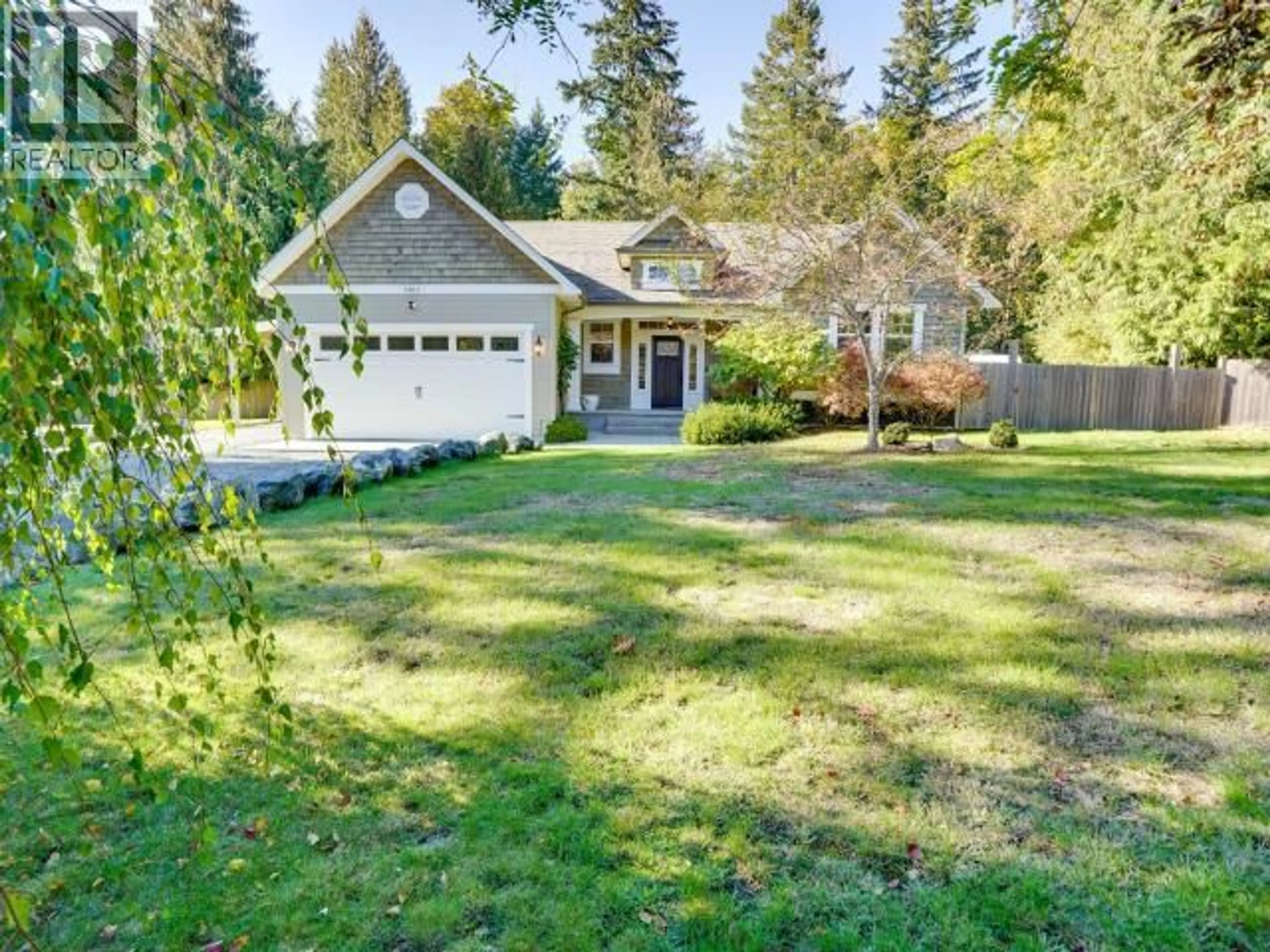A pic from outside/outdoor area/front of a property/back of a property/a pic from drone, street for 3265 BUTLER RD, Powell River British Columbia V8A0R9