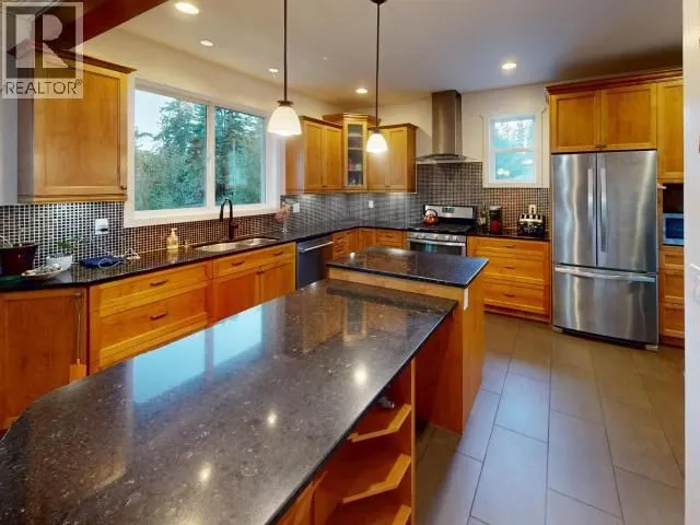 4880 SANDERSON ALDER AVE, Texada Island 2