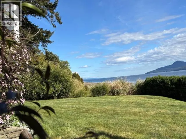8745 PATRICIA ROAD, Powell River 4