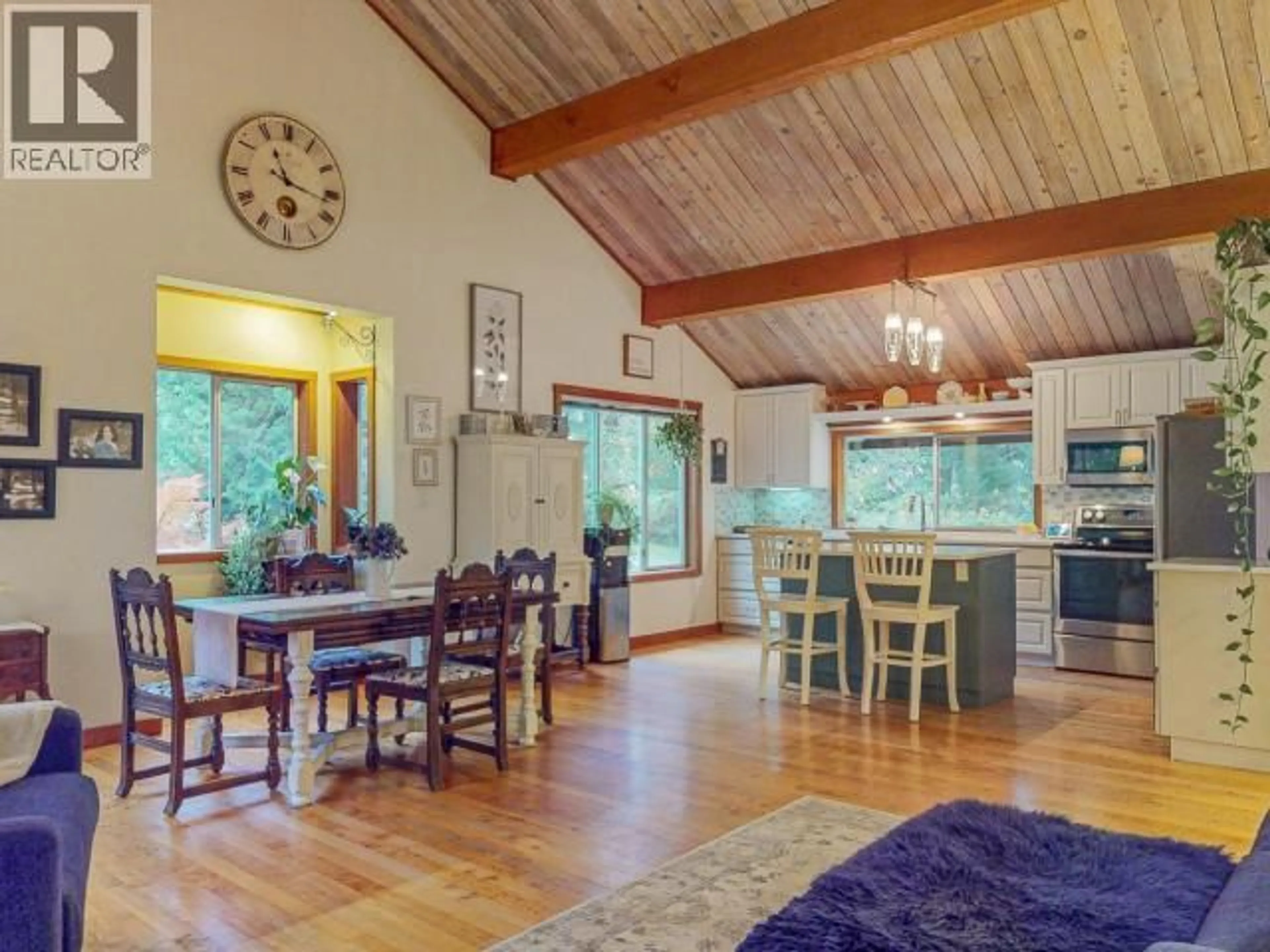 Open concept kitchen, wood/laminate floor for 2467 SWEDE BELLE ROAD, Powell River British Columbia V8A0P1