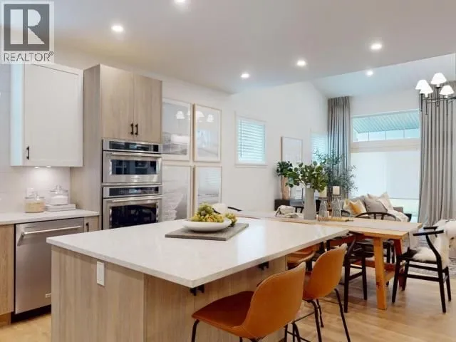 4066 SATURNA AVE, Powell River 5