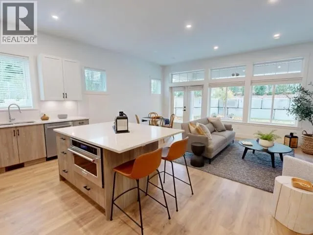 4078 SATURNA AVE, Powell River 3
