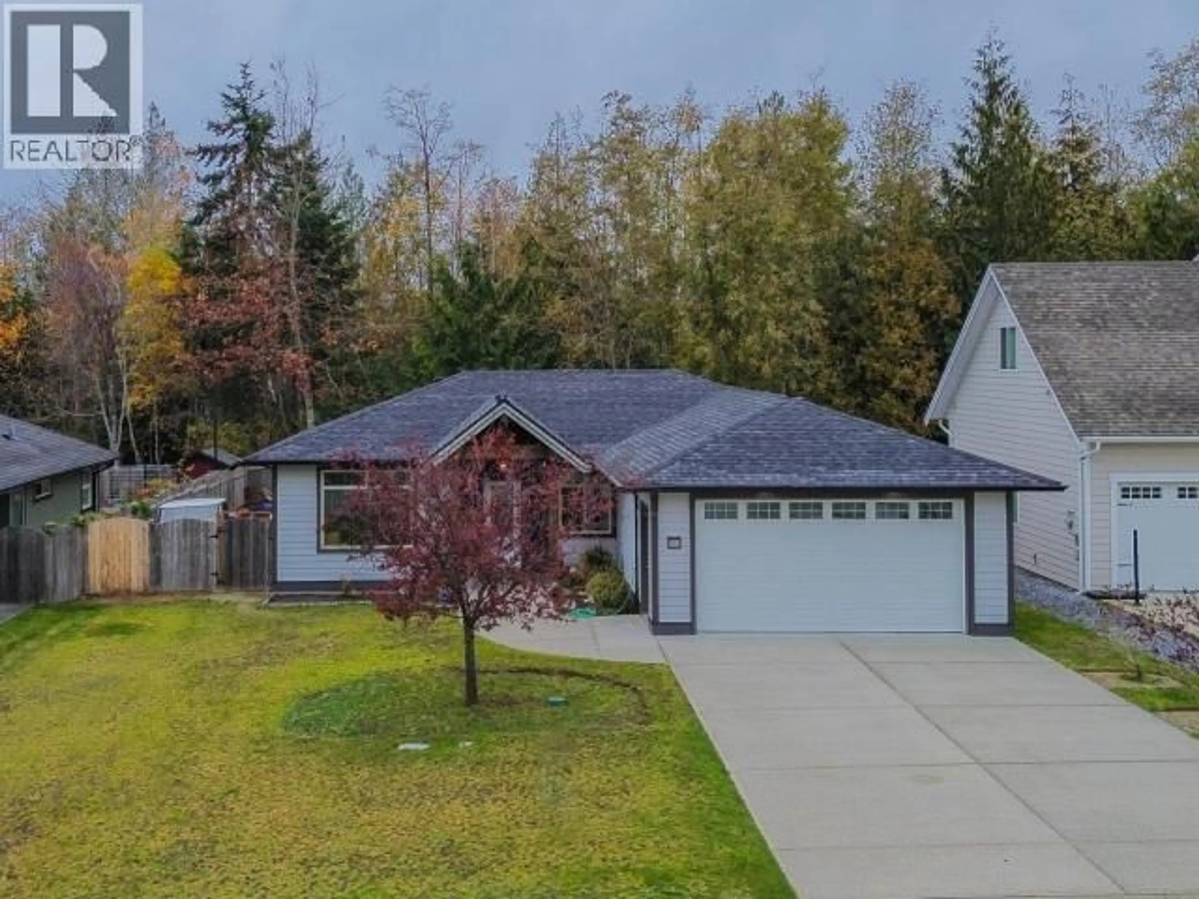 A pic from outside/outdoor area/front of a property/back of a property/a pic from drone, street for 7313 KEMANO STREET, Powell River British Columbia V8A0A8