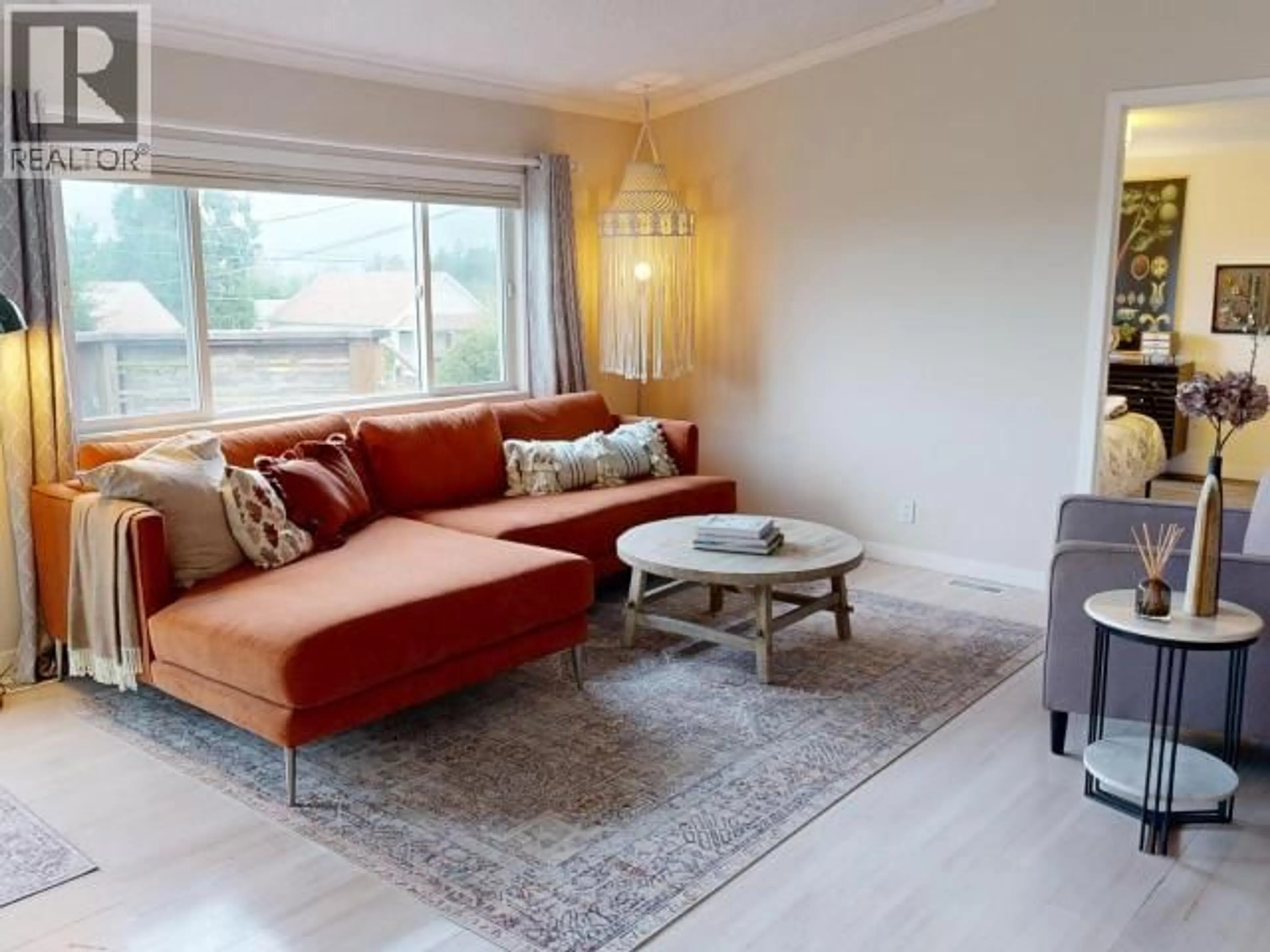 Living room with furniture, unknown for 4686 MICHIGAN AVE, Powell River British Columbia V8A2S9