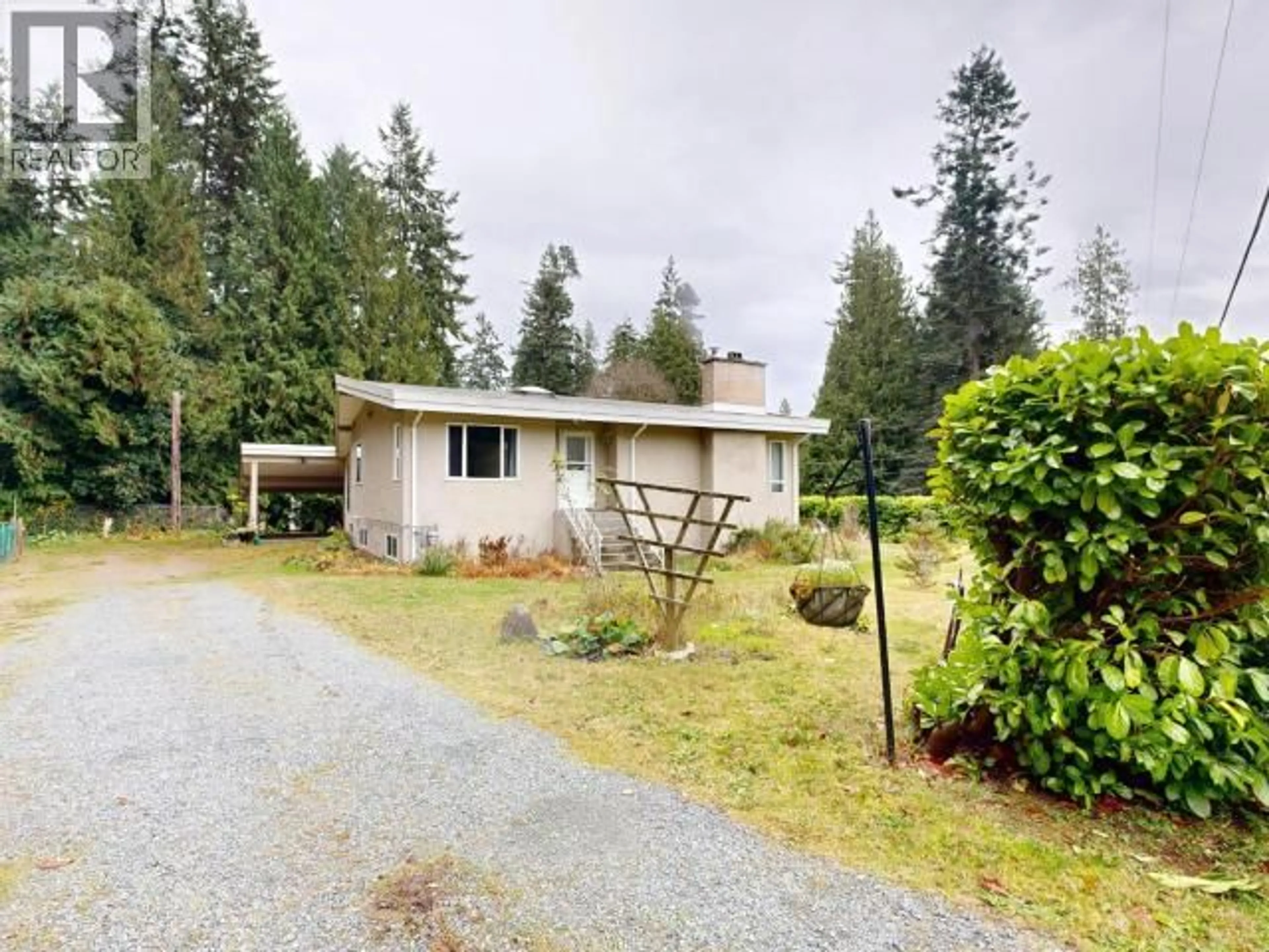 A pic from outside/outdoor area/front of a property/back of a property/a pic from drone, unknown for 3004 PEBBLE BEACH ROAD, Powell River British Columbia V8A0R5