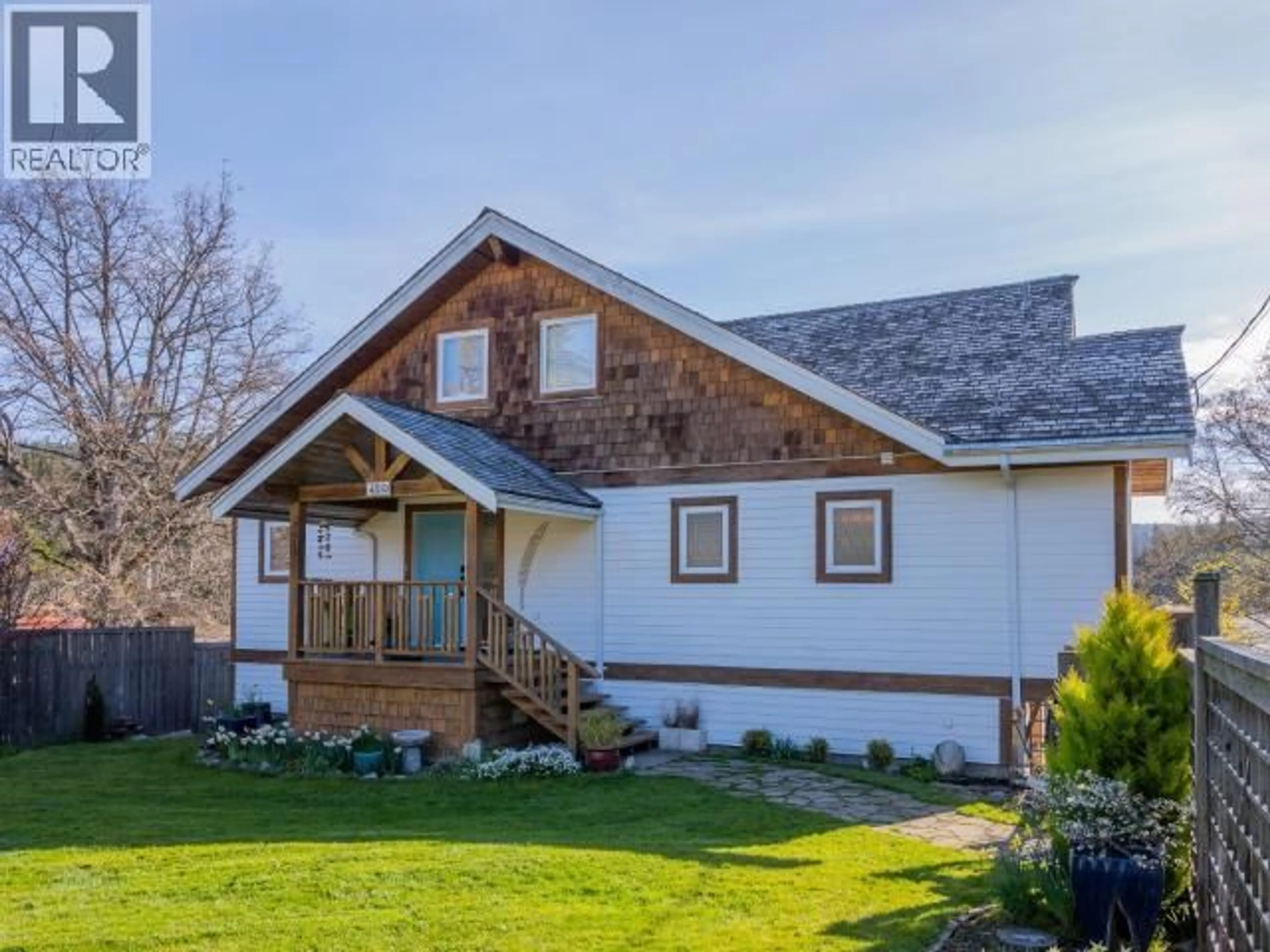 Home with vinyl exterior material, building for 4810 SANDERSON ROAD, Texada Island British Columbia V0N1W0