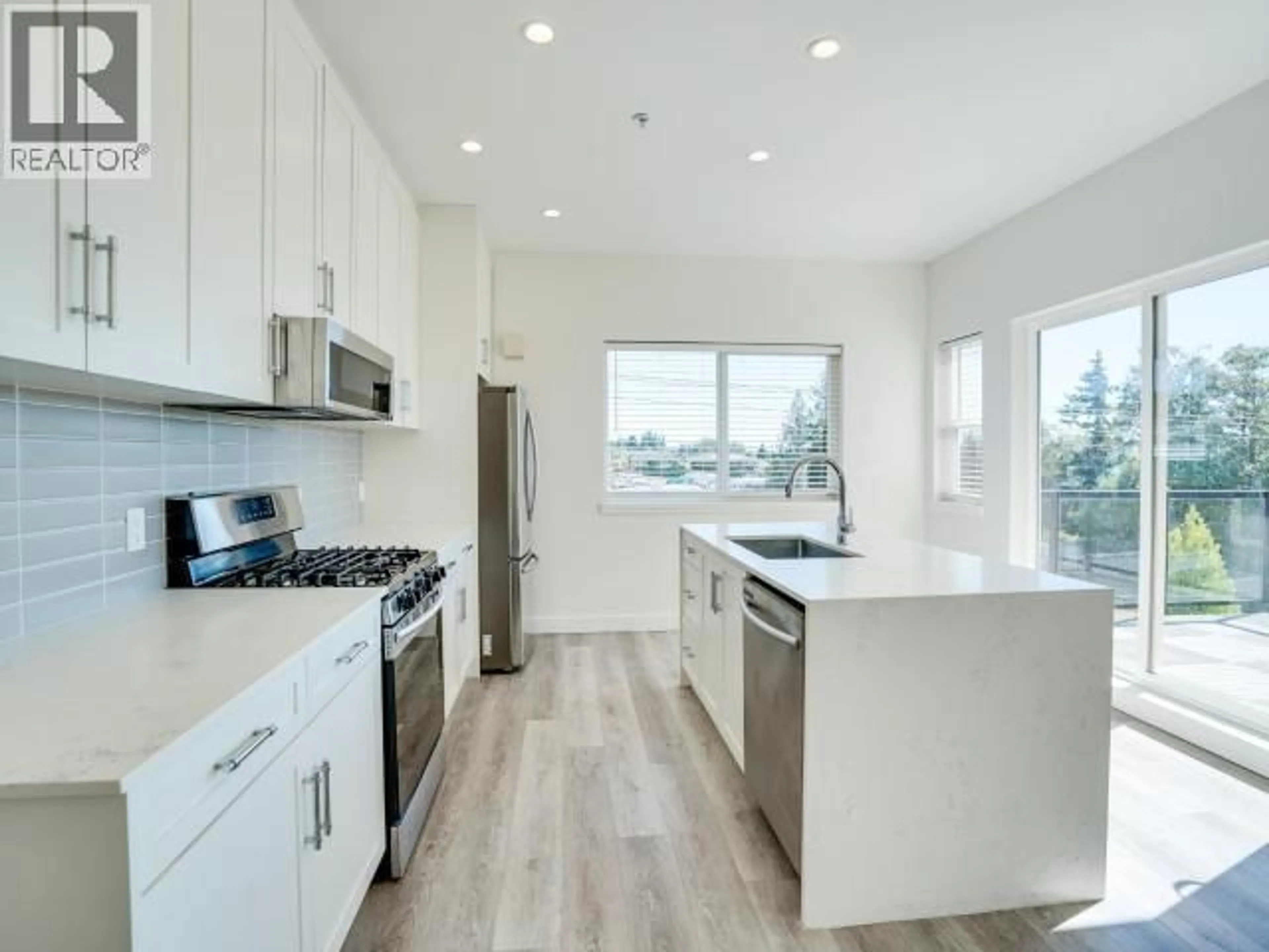 Open concept kitchen, unknown for 7175 - 401 DUNCAN STREET, Powell River British Columbia V8A1W3