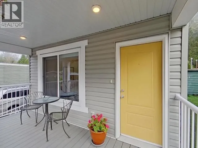 15-8425 HIGHWAY 101, Powell River 3